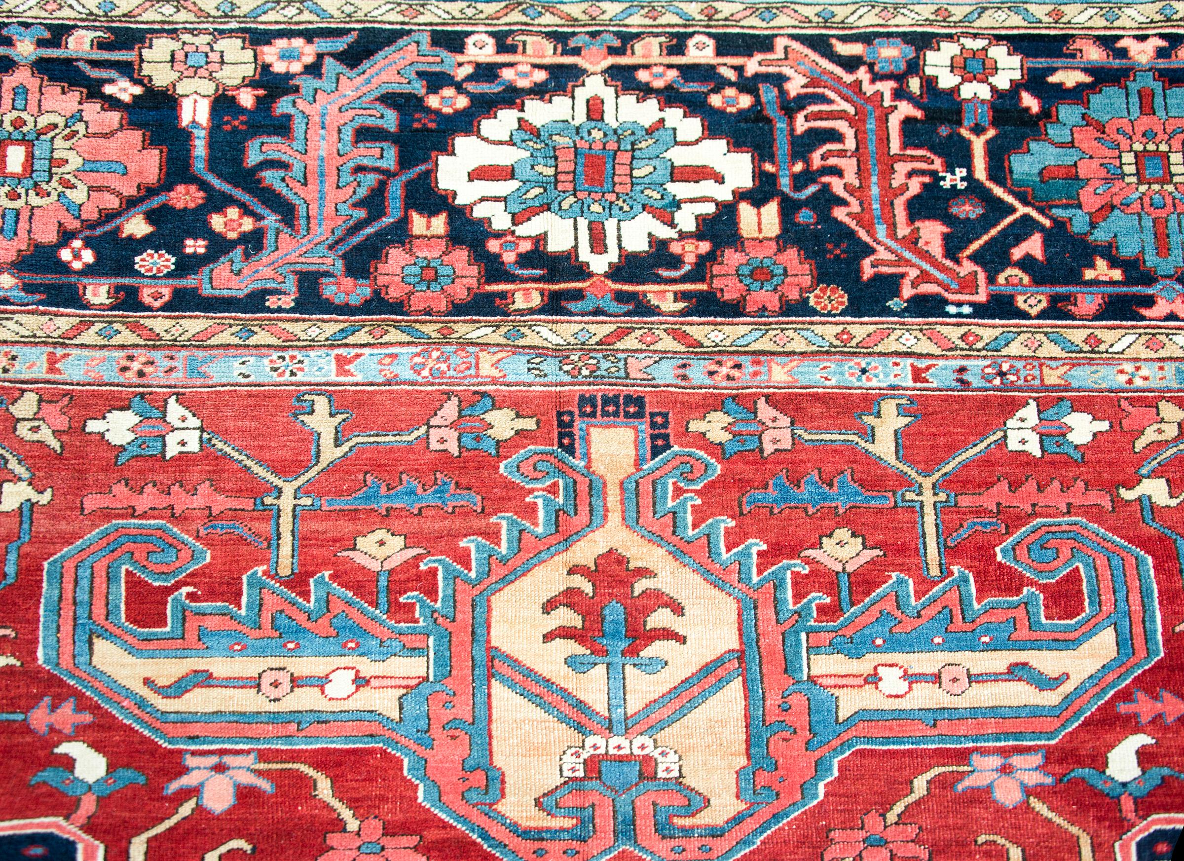 Late 19th Century Persian Serapi Rug For Sale 5