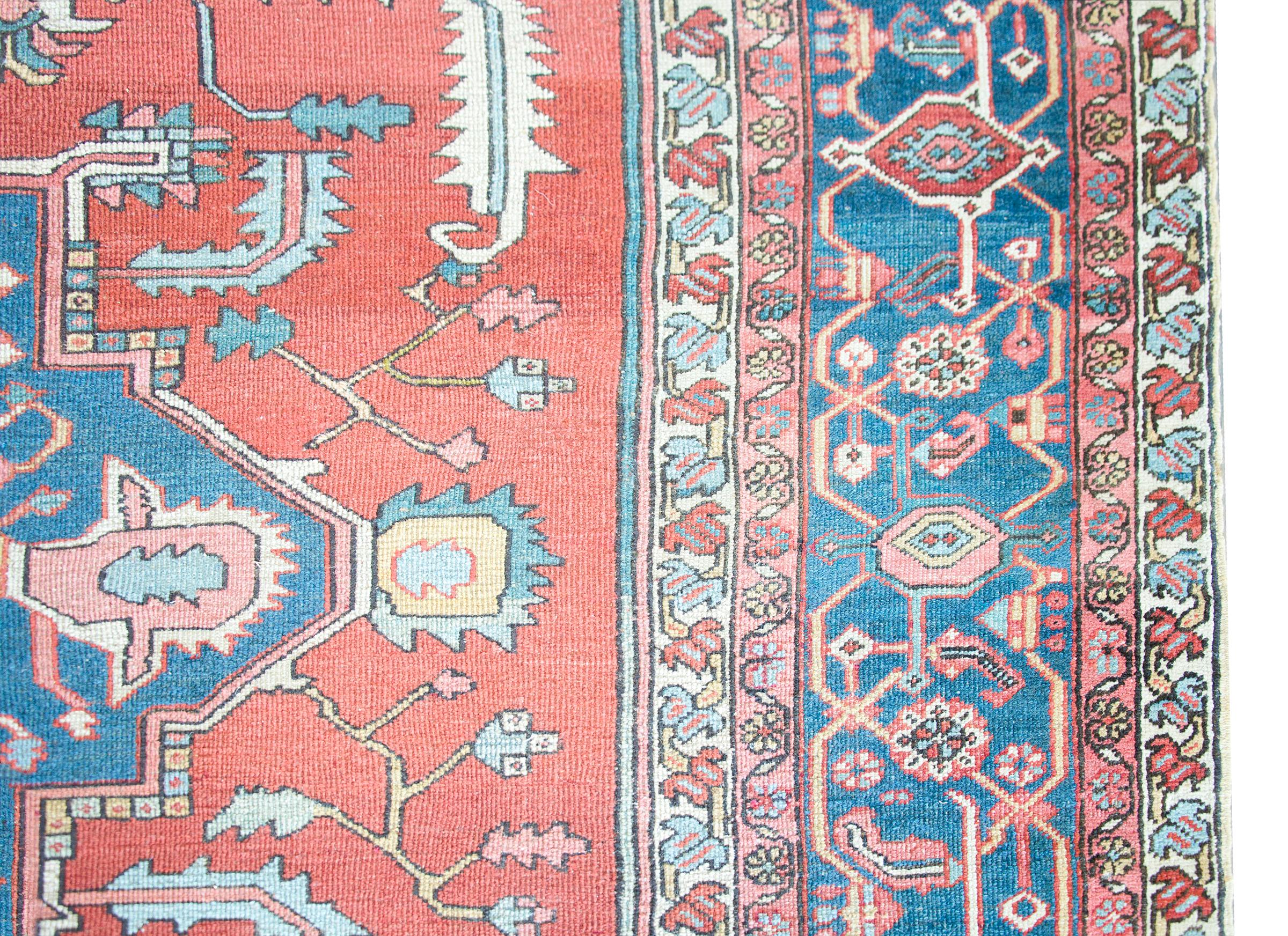 Late 19th Century Persian Serapi Rug For Sale 3