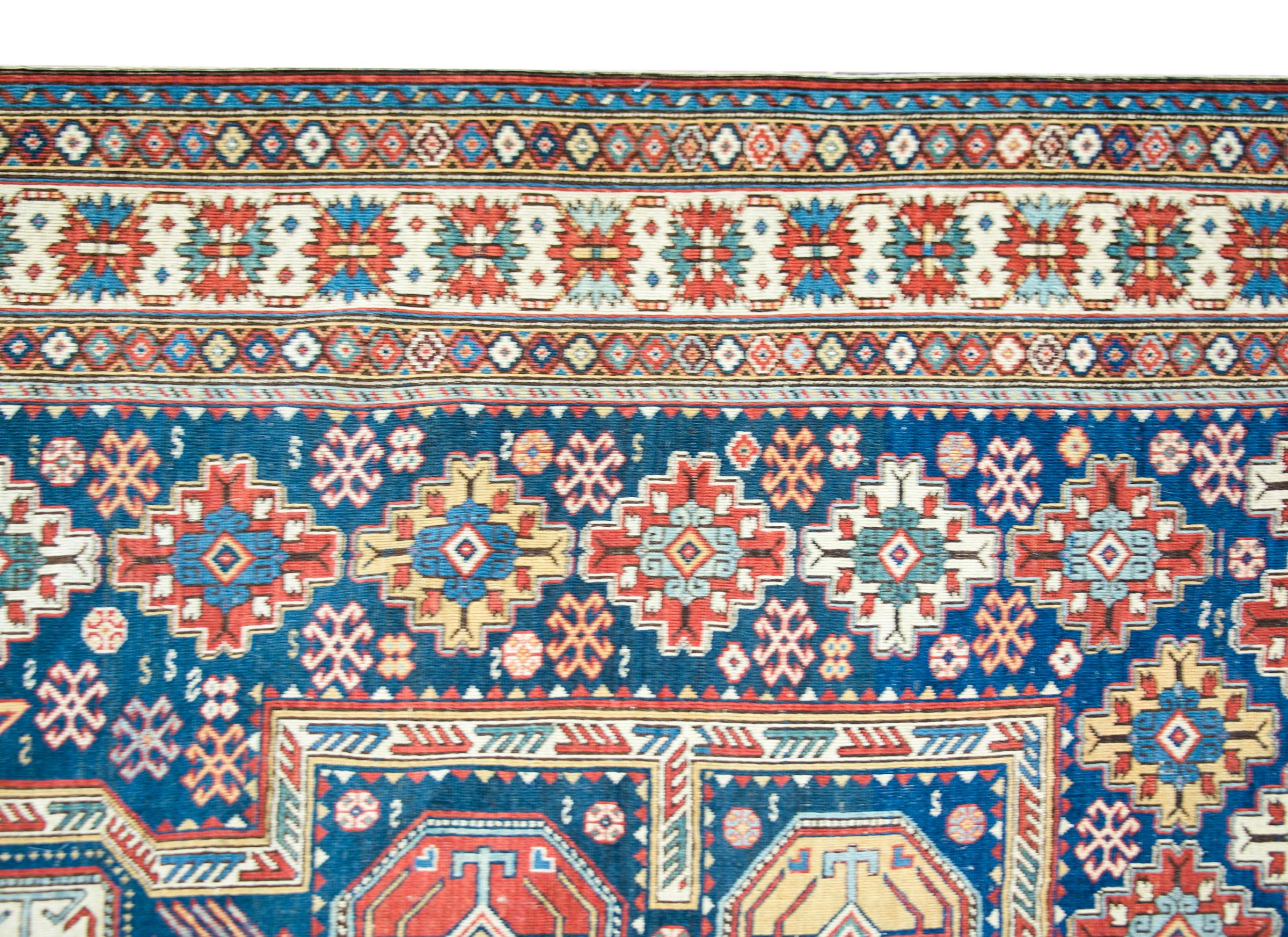 Laine Tapis persan Shirvan de la fin du XIXe siècle en vente