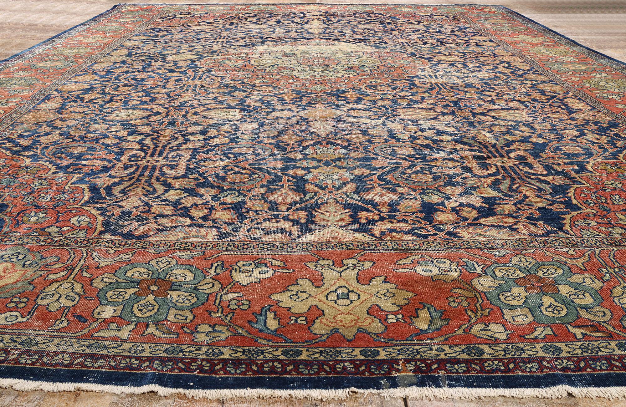 XIXe siècle Late 19th Century Persian Sultanabad Carpet with Modern Style en vente