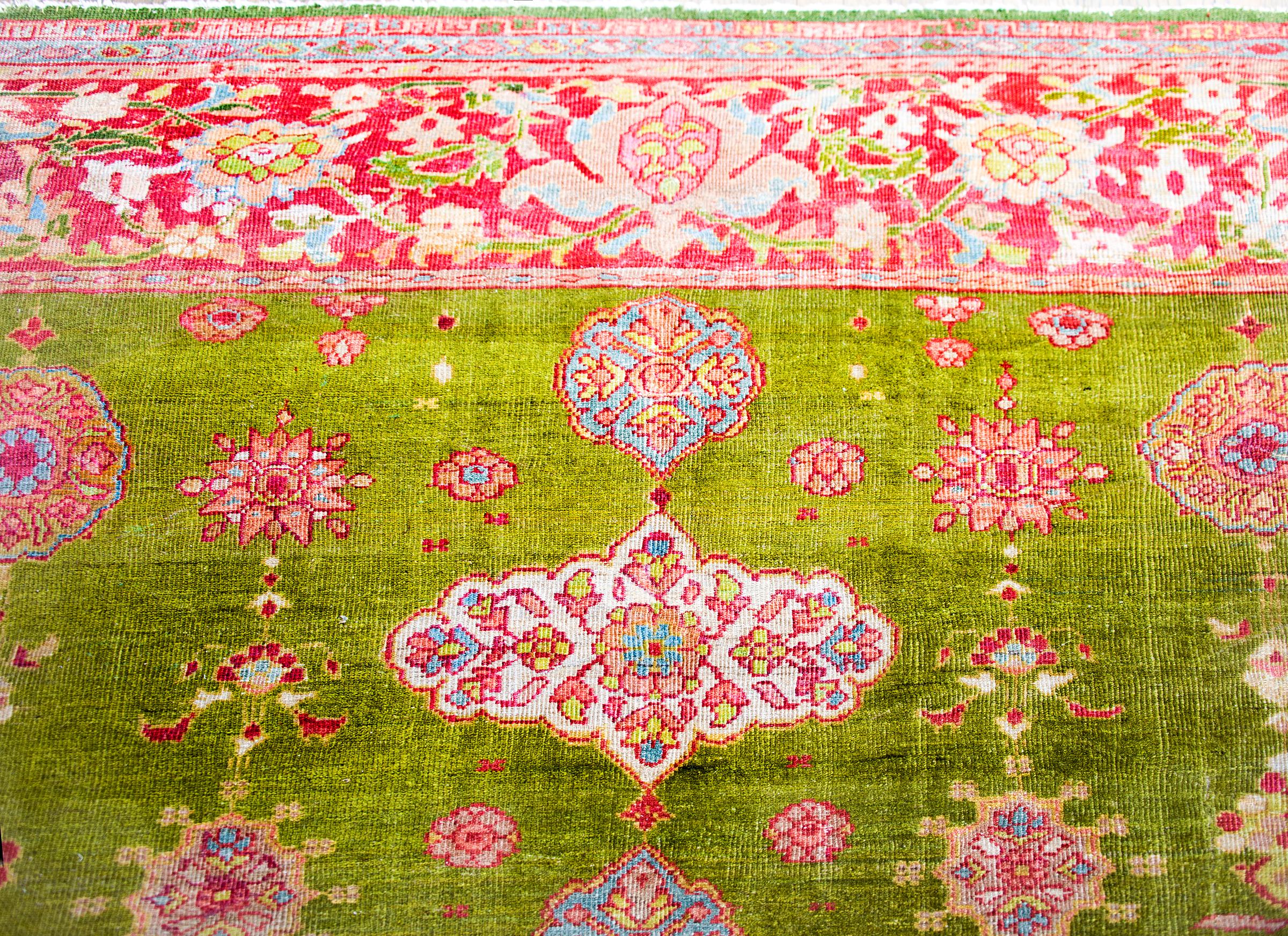 Late 19th Century Persian Sultanabad Rug For Sale 6