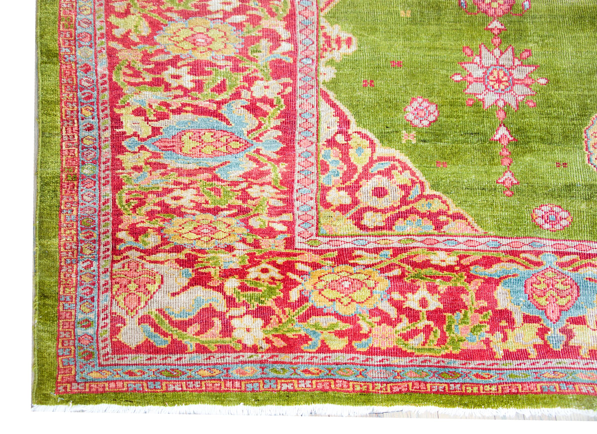 Late 19th Century Persian Sultanabad Rug For Sale 9