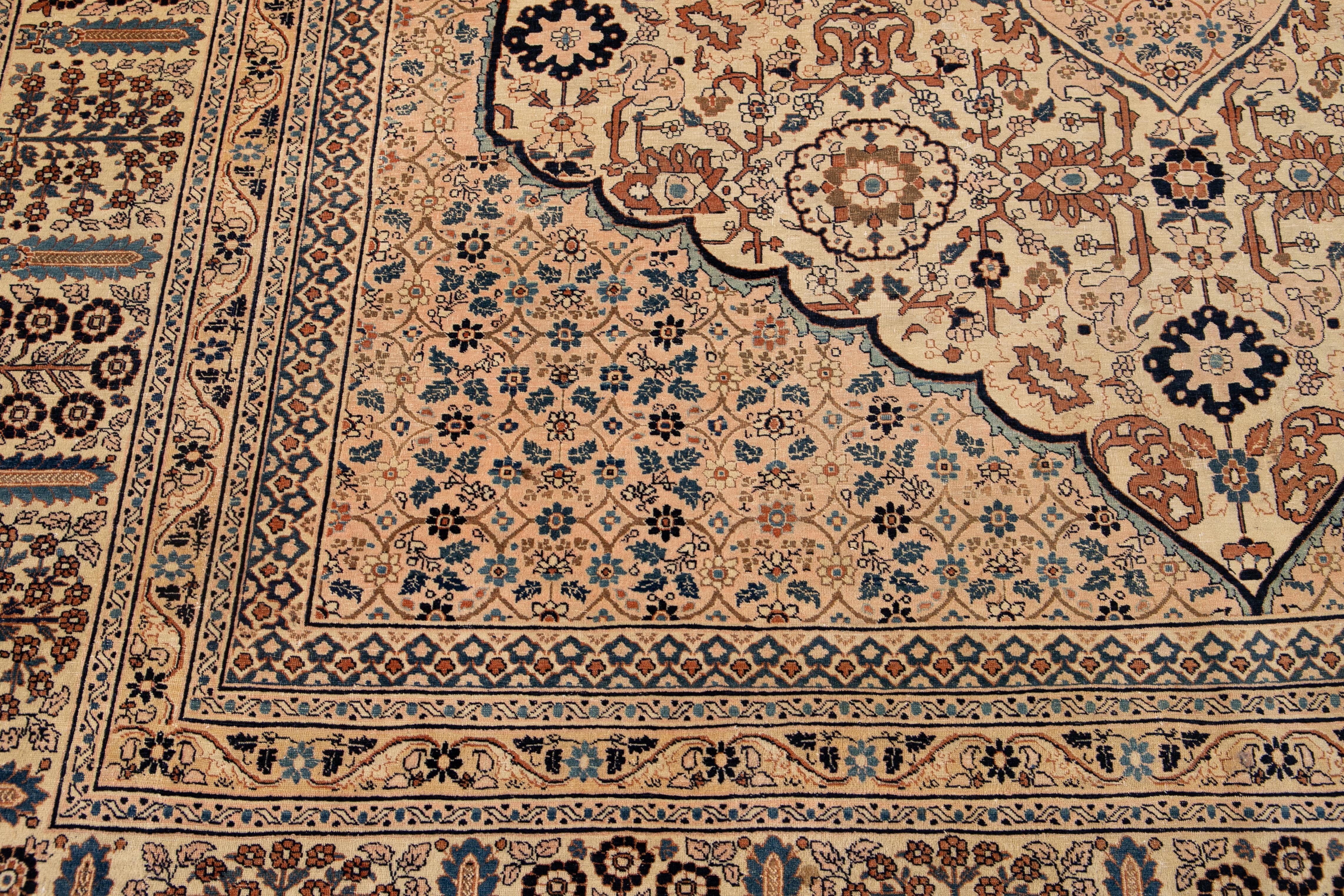 Late 19th Century Persian Tabriz Handmade Wool Rug For Sale 5