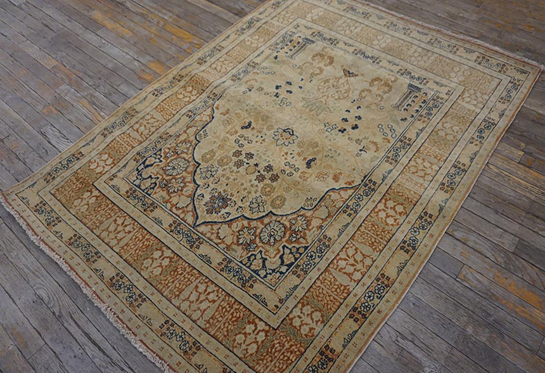 Tappeto da preghiera persiano Tabriz della fine del XIX secolo In condizioni buone in vendita a New York, NY