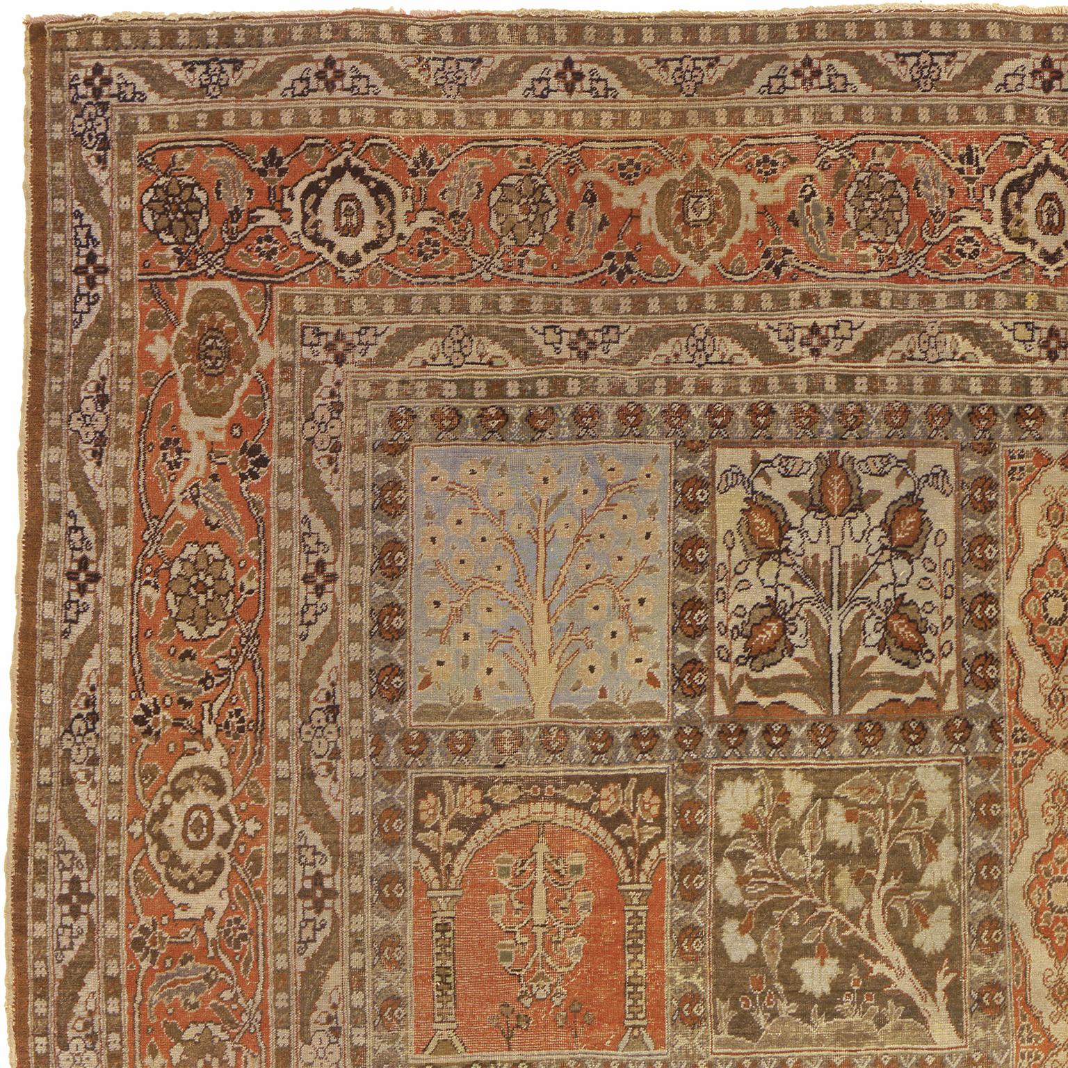 Antiker persischer Täbris-Teppich
Persien um 1890
Handgewebt
12'5.5