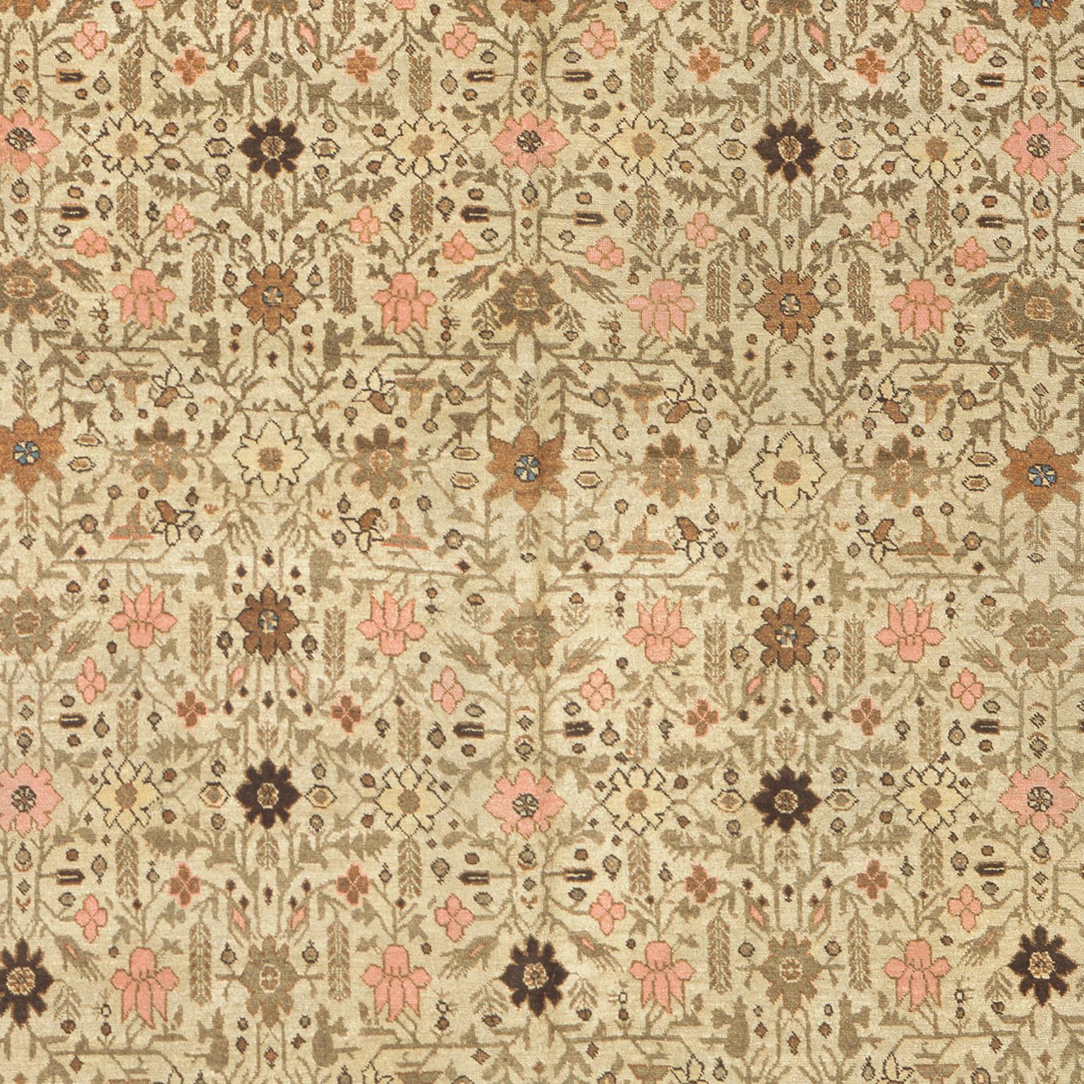 Persischer Täbris-Teppich, 19. Jahrhundert (Tabriz) im Angebot