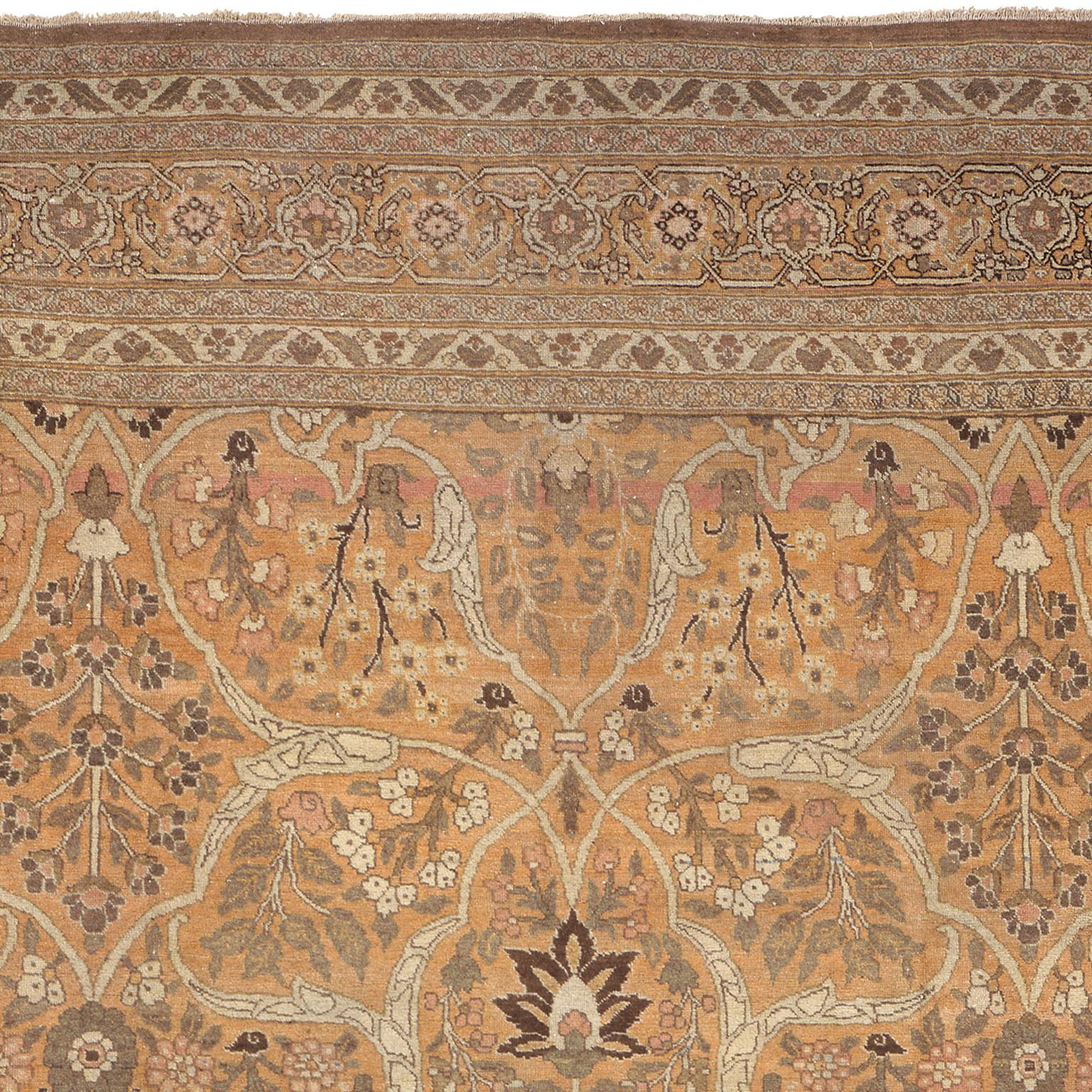 Persiano Late 19th Century Persian Tabriz Rug in vendita