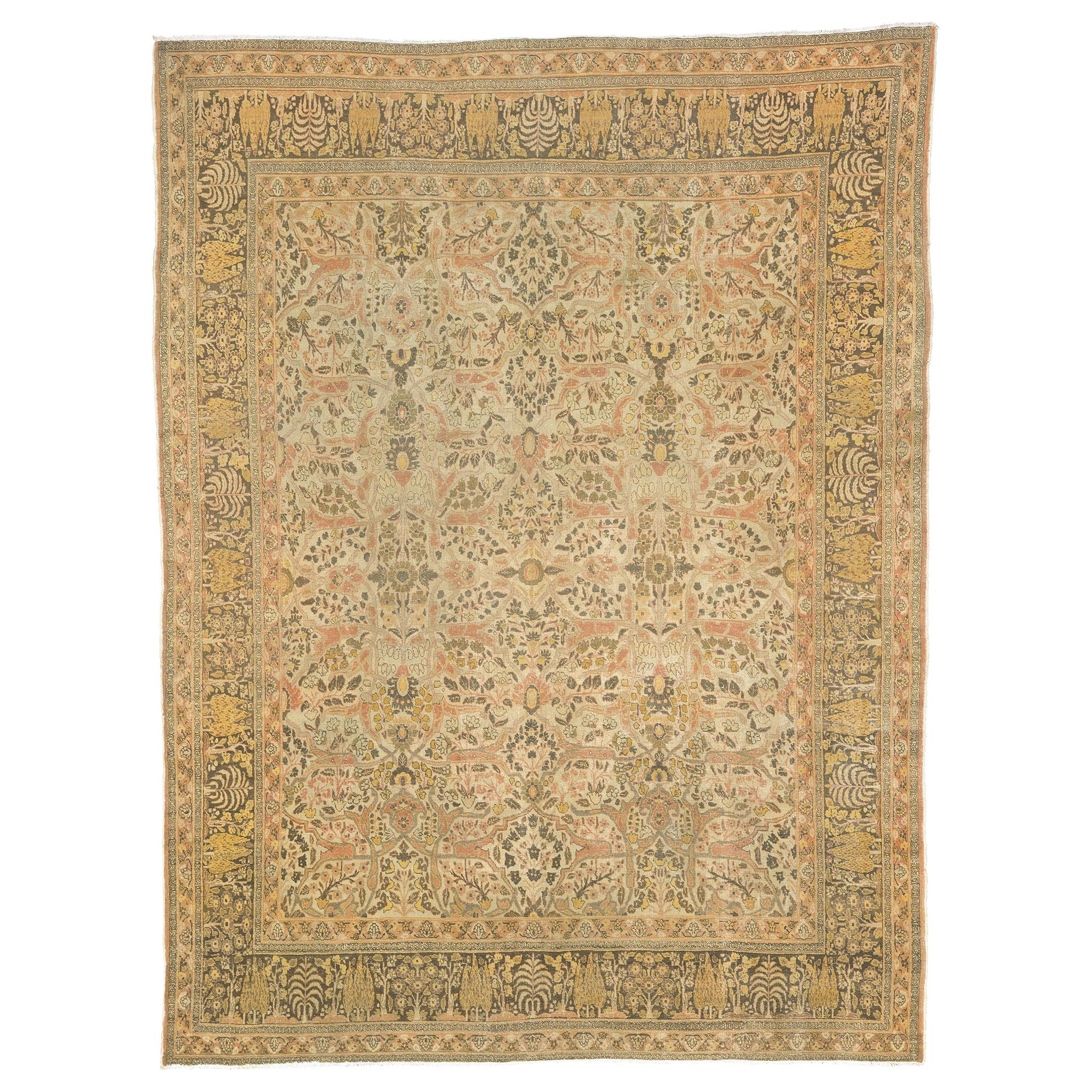 Late 19th Century Persian Tabriz Rug in vendita