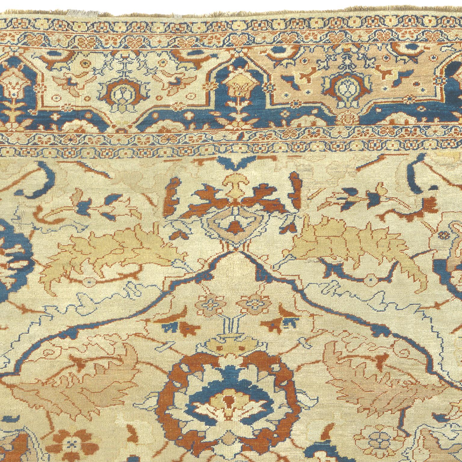 Late 19th Century Persian Ziegler Sultanabad Rug In Good Condition For Sale In New York, NY