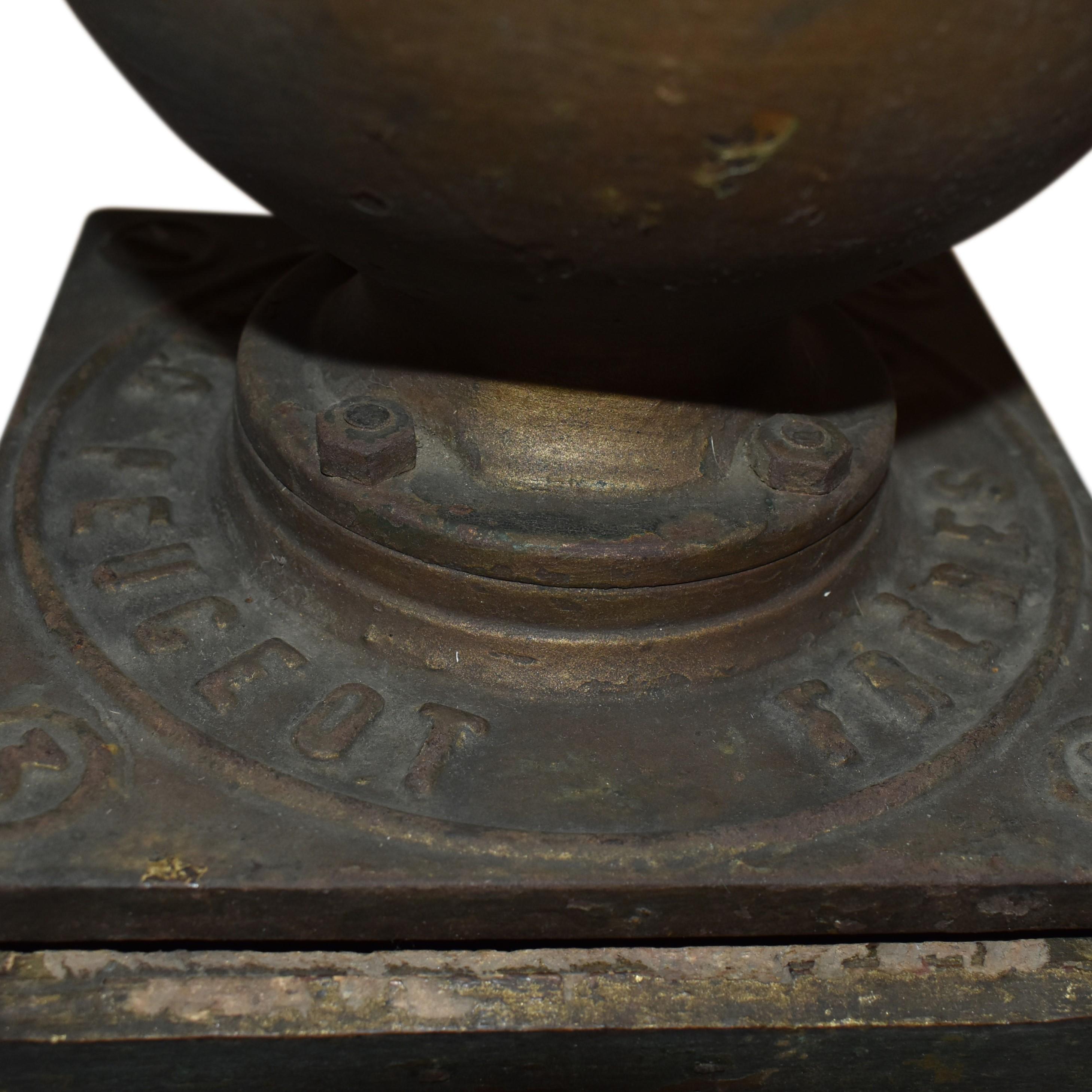 Industriel Fin du XIXe siècle Peugeot Frères Brevetes S.G.D.G. Moulin à café en vente
