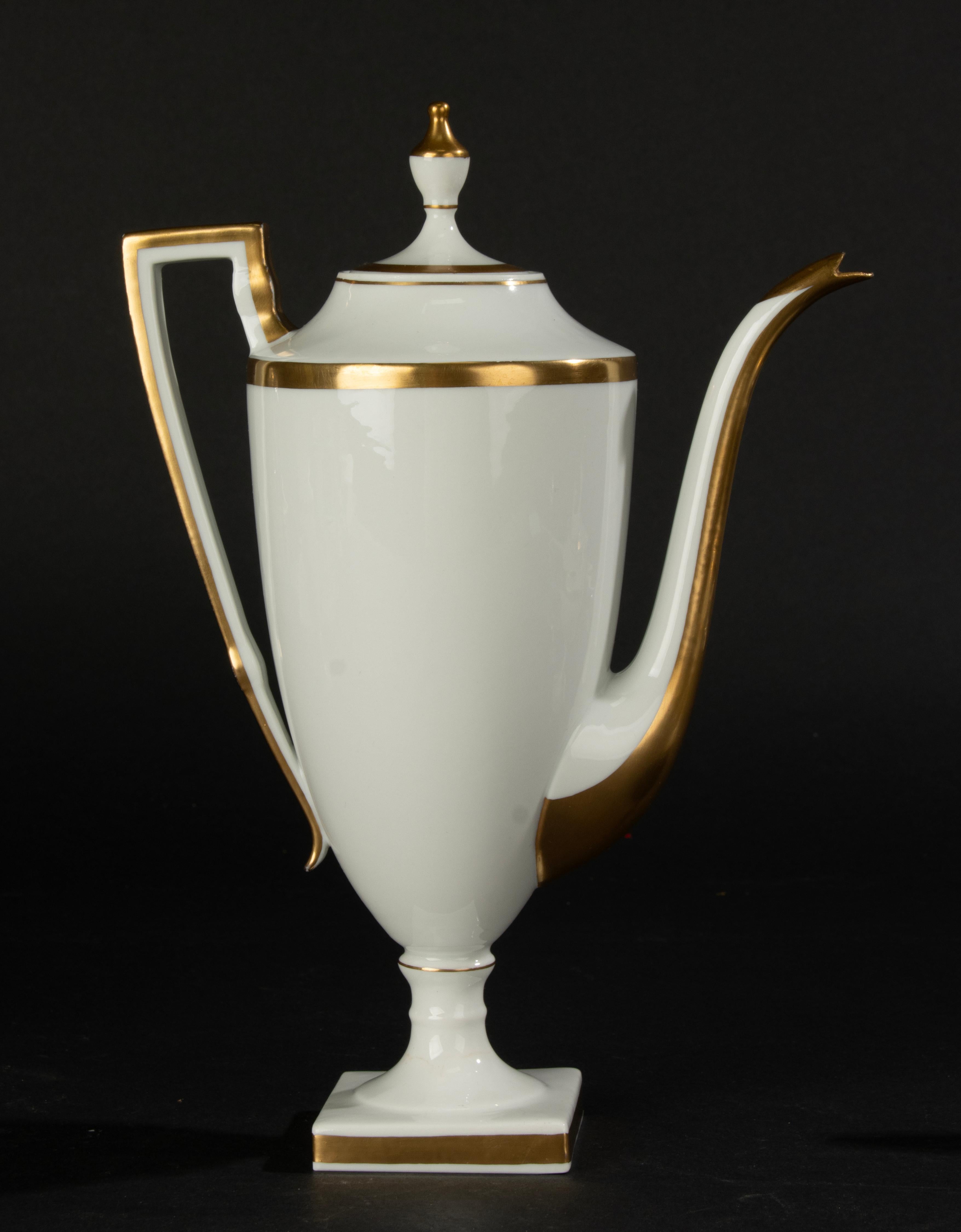 Late 19th Century Porcelain Coffee Set - Paroutaud Frères La Seynie - Limoges   For Sale 7