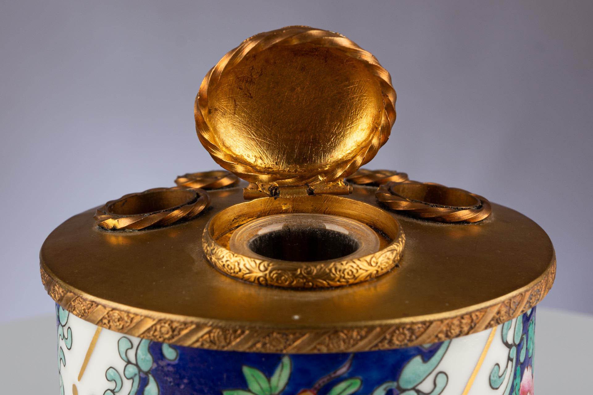 Late 19th Century Porcelain Inkwell With Gilt Bronze Mount For Sale 5