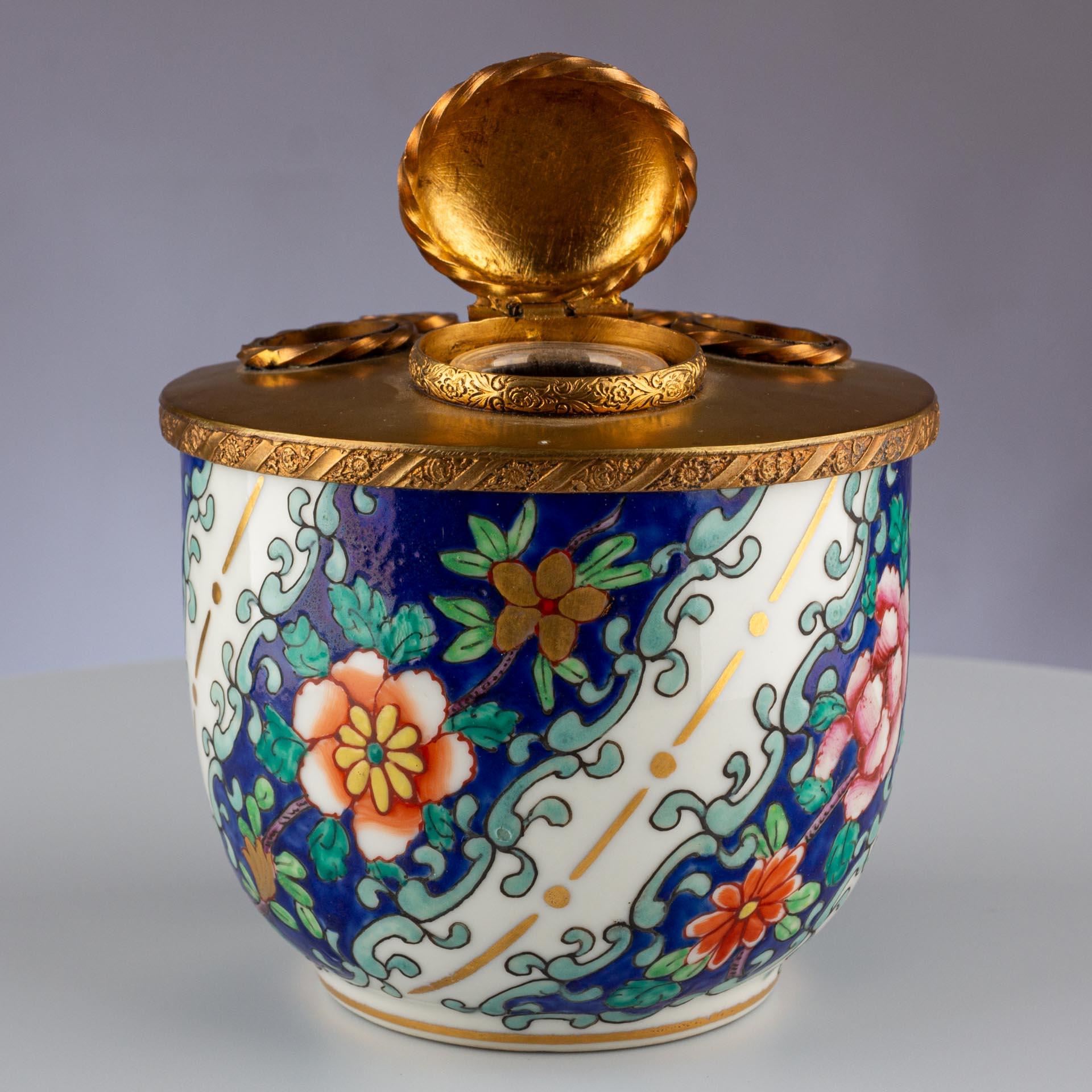 Late 19th Century Porcelain Inkwell With Gilt Bronze Mount For Sale 6