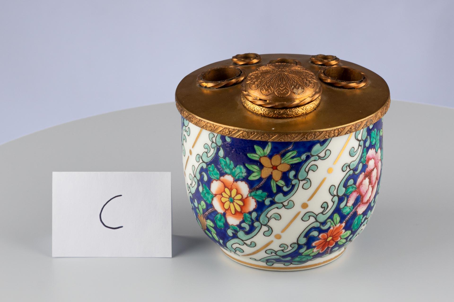 Late 19th Century Porcelain Inkwell With Gilt Bronze Mount For Sale 9