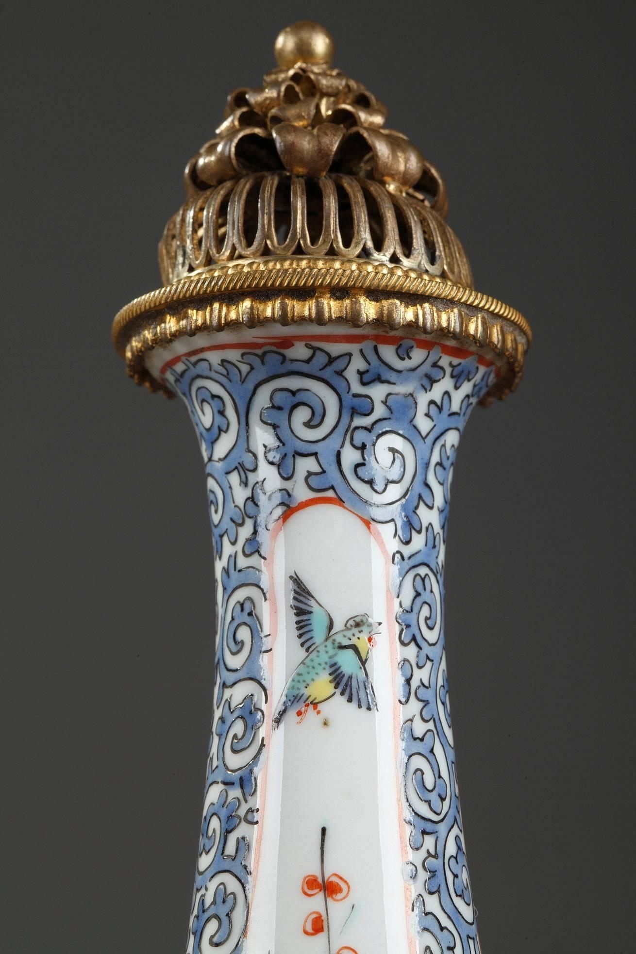 Late 19th Century Porcelain Perfume Bottle by Samson, Paris For Sale 1