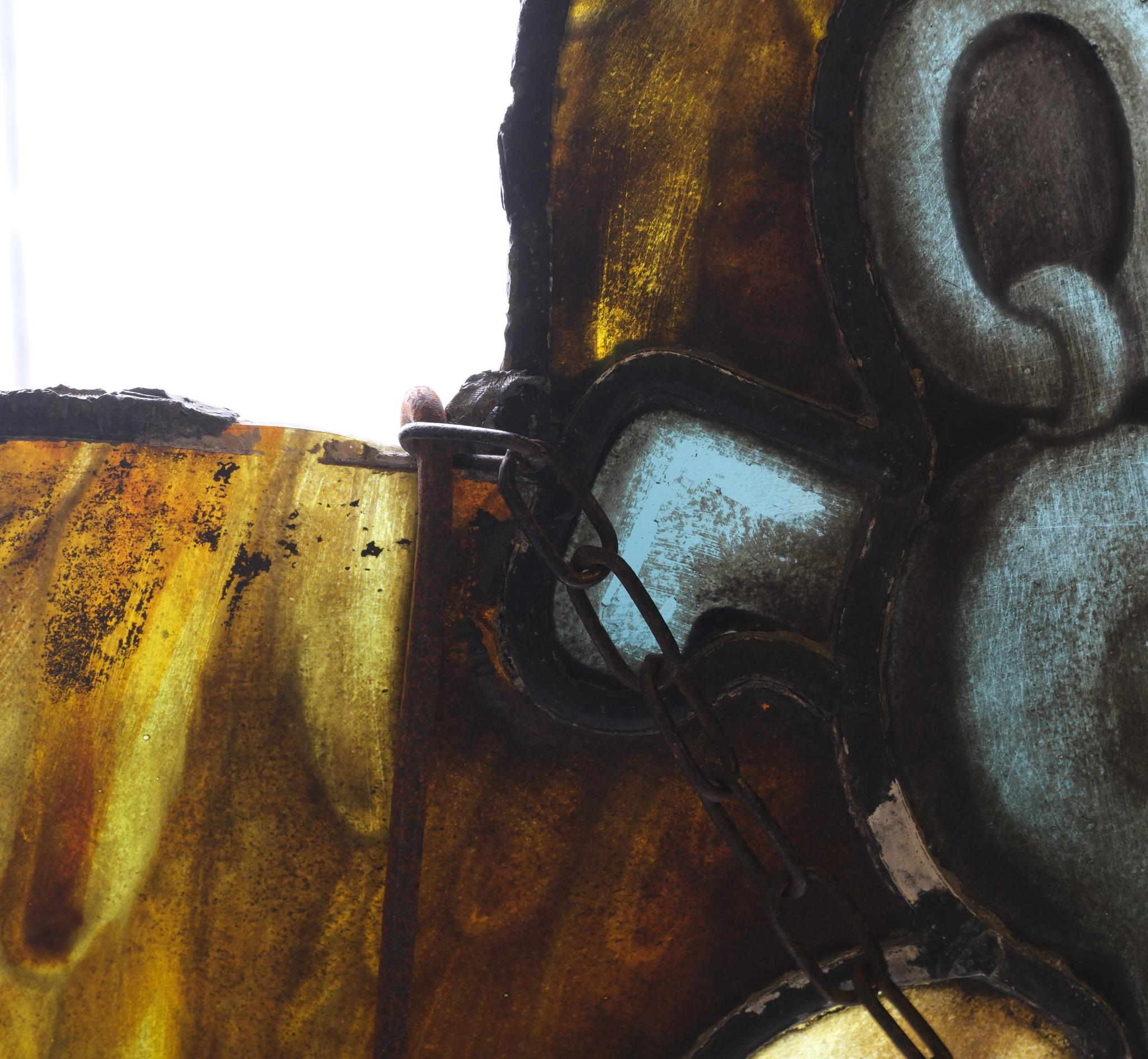 Late 19th Century Quatrefoil Stained Glass Angel With Anchor For Sale 1