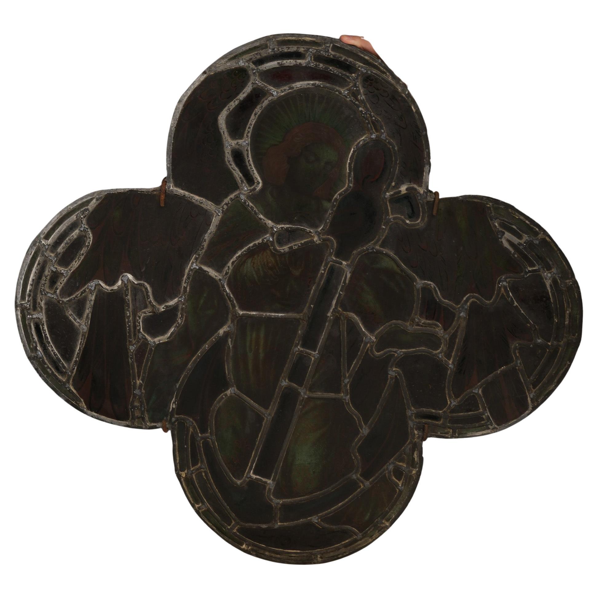 Late 19th Century Quatrefoil Stained Glass Angel With Anchor For Sale 4