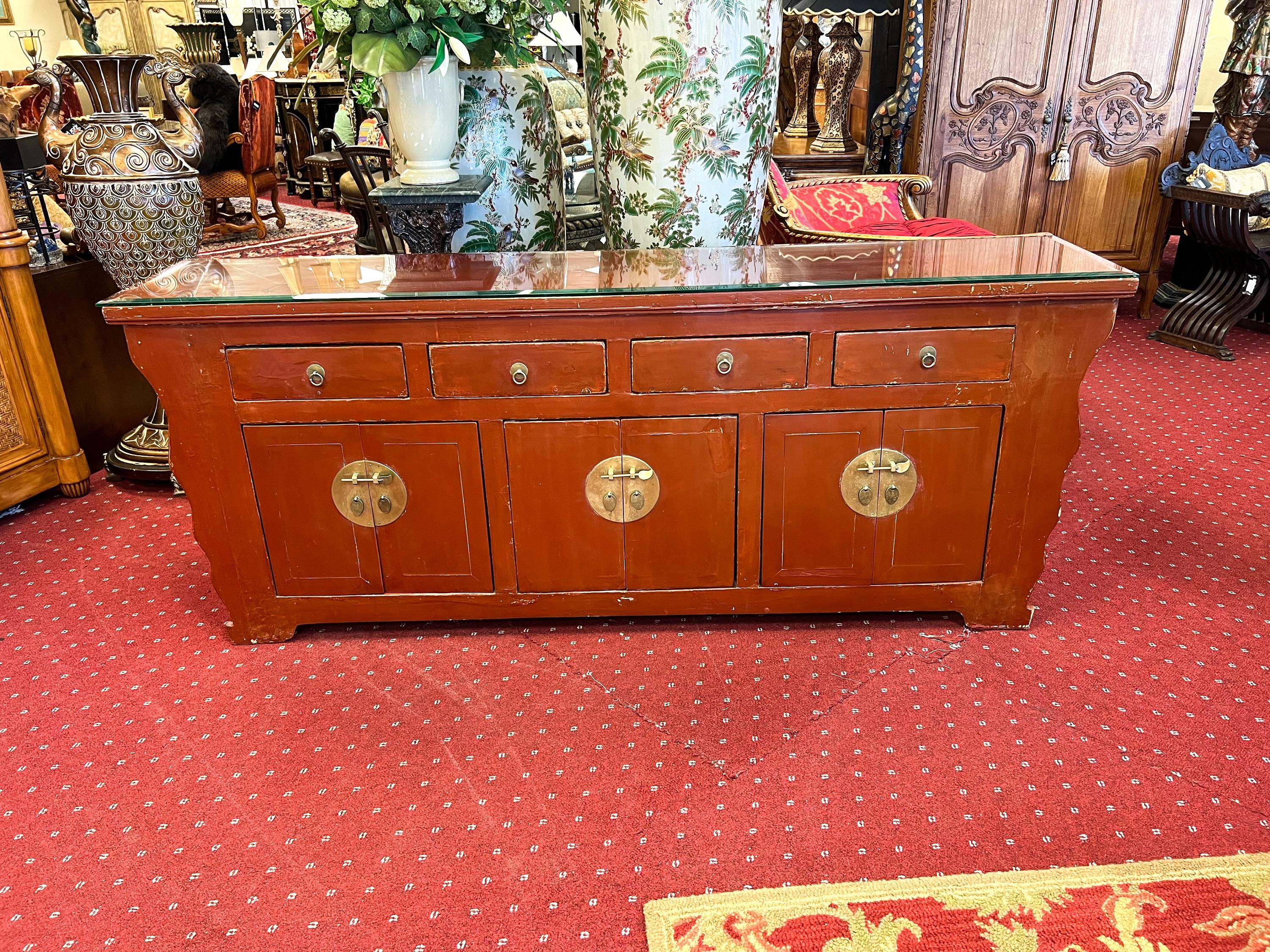 Late 19th Century Red Lacquered Asian Style Credenza with Glass Top In Good Condition For Sale In Palm Beach Gardens, FL