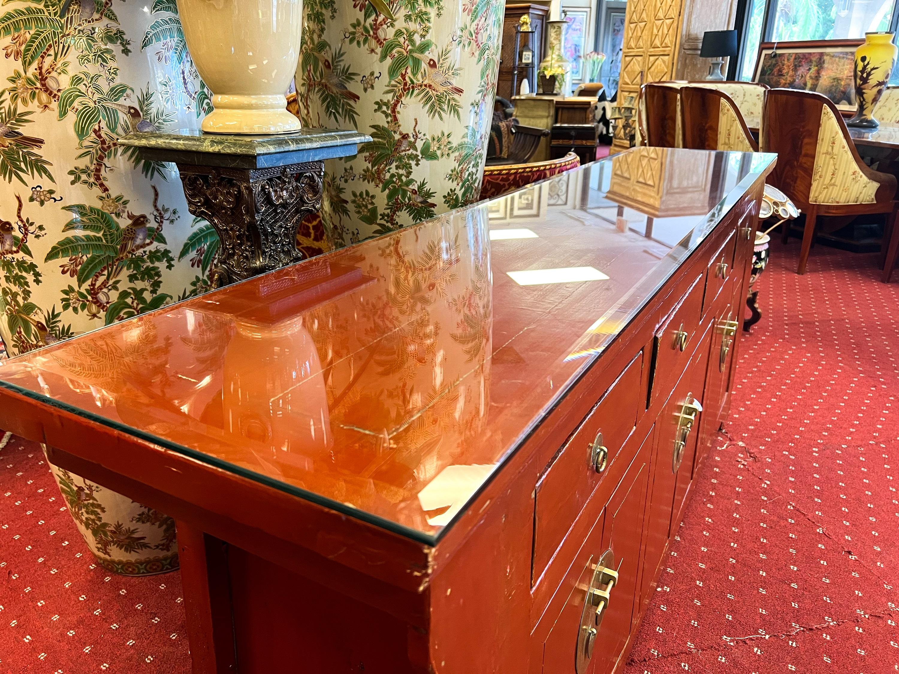 Late 19th Century Red Lacquered Asian Style Credenza with Glass Top For Sale 4
