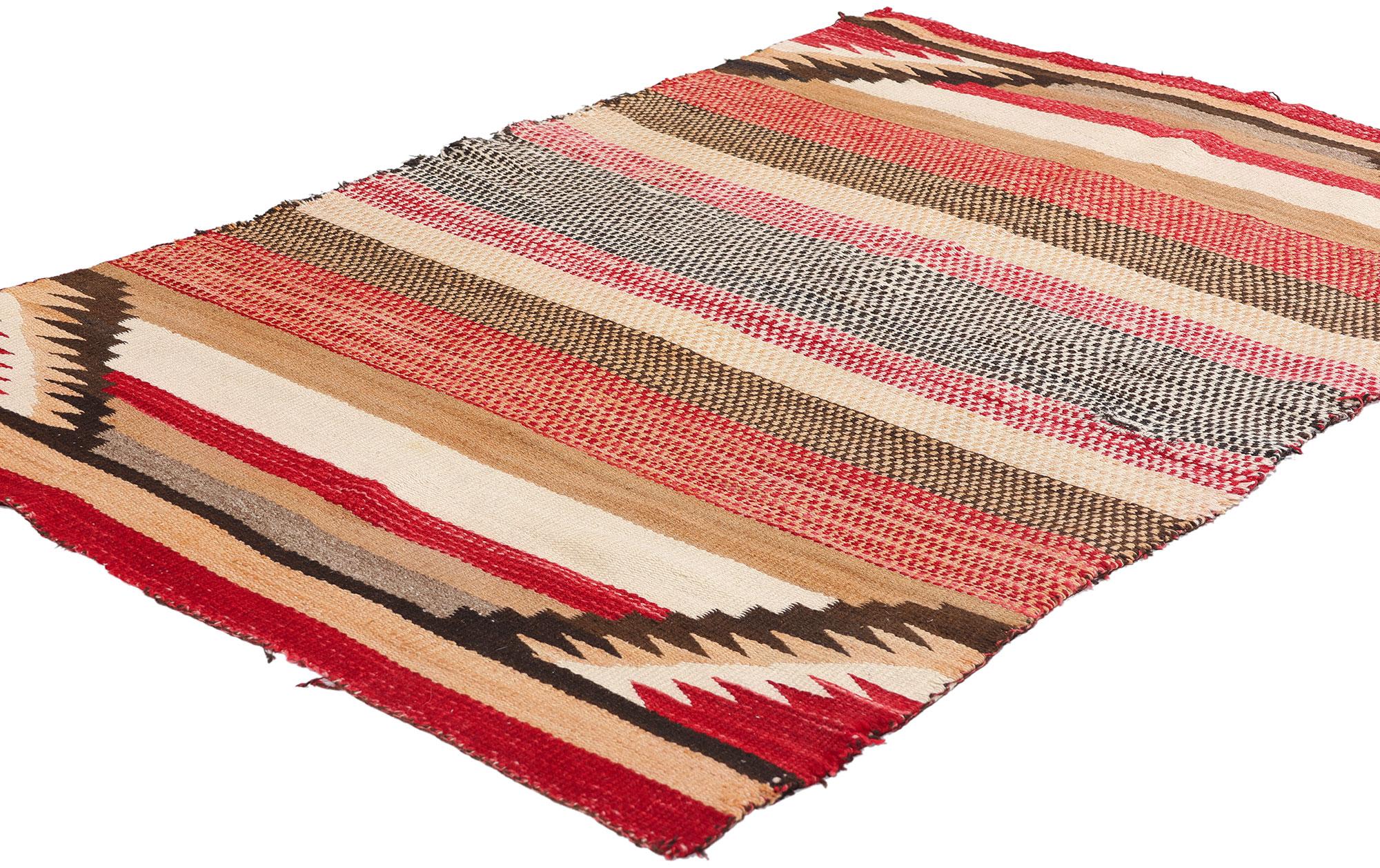 79106 Tappeto Kilim in stile Navajo di transizione della fine del XIX secolo, 03'00 x 04'08. Questo kilim in lana tessuto a mano della fine del XIX secolo in stile Navajo a bande transitorie di Mesa esemplifica l'arte e l'evoluzione della tessitura
