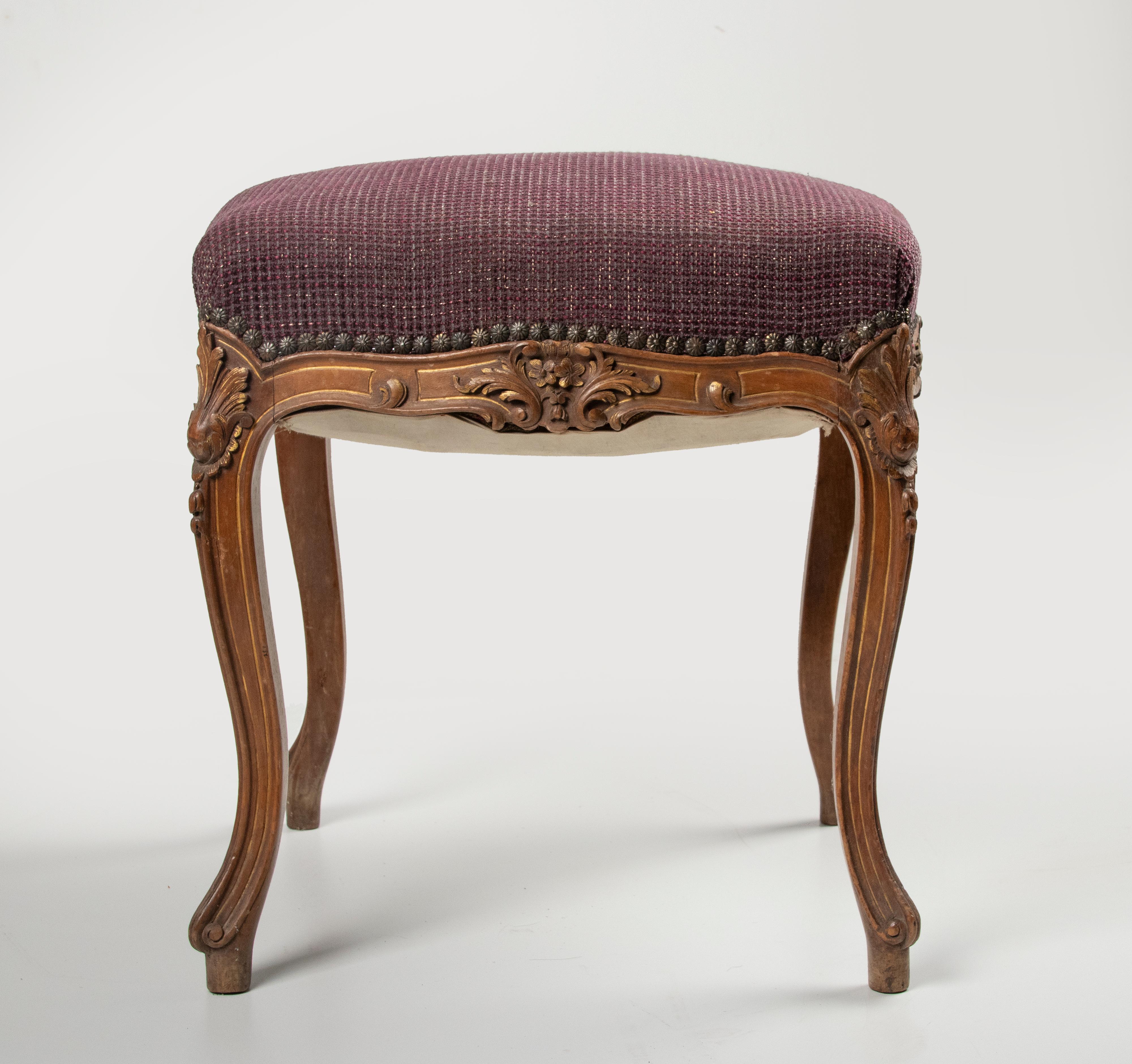 Hand-Carved Late 19th Century Régence Style Walnut Carved Footstool For Sale