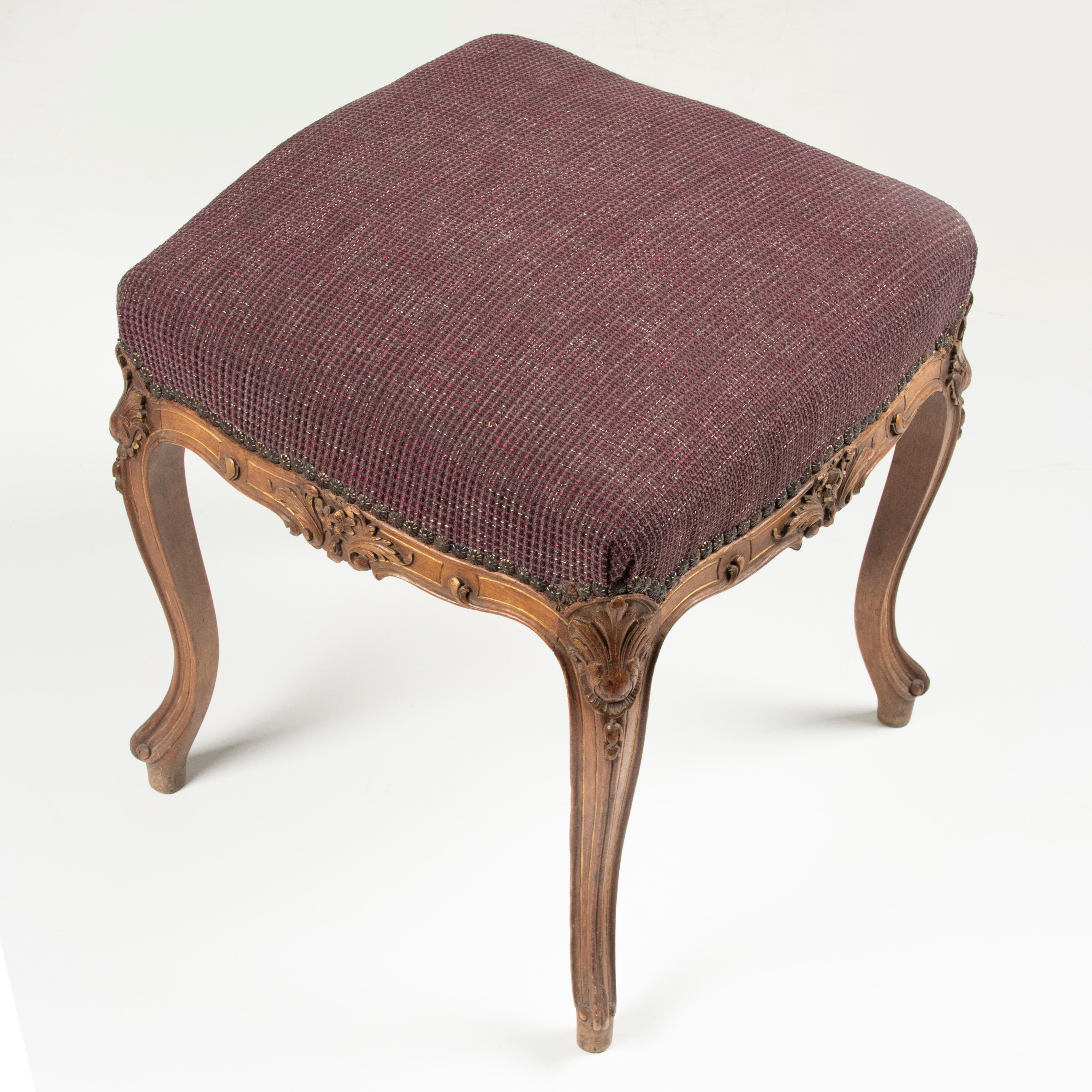 Late 19th Century Régence Style Walnut Carved Footstool For Sale 1