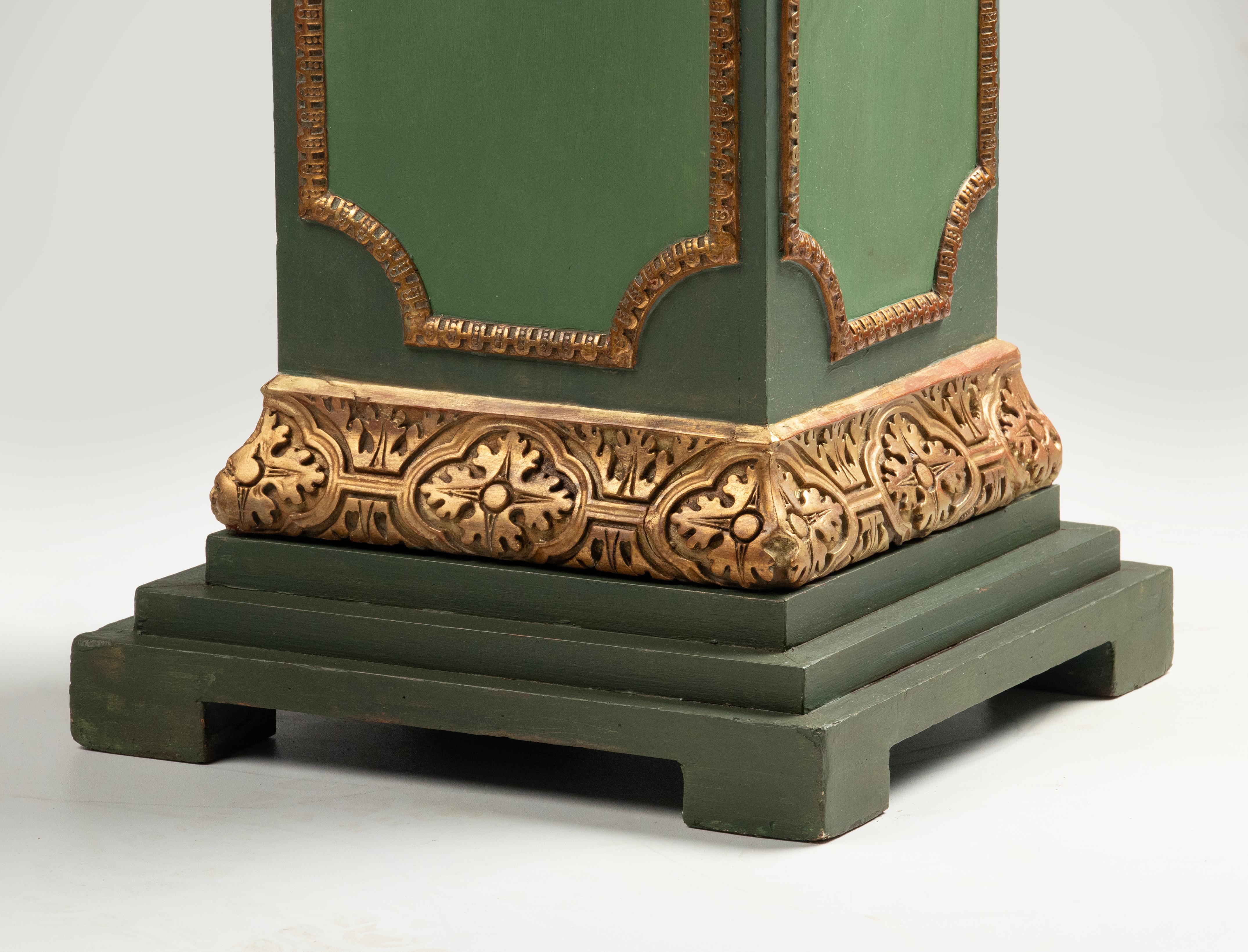 The Pedestal / Vasenständer im Renaissance-Stil des späten 19. im Angebot 5