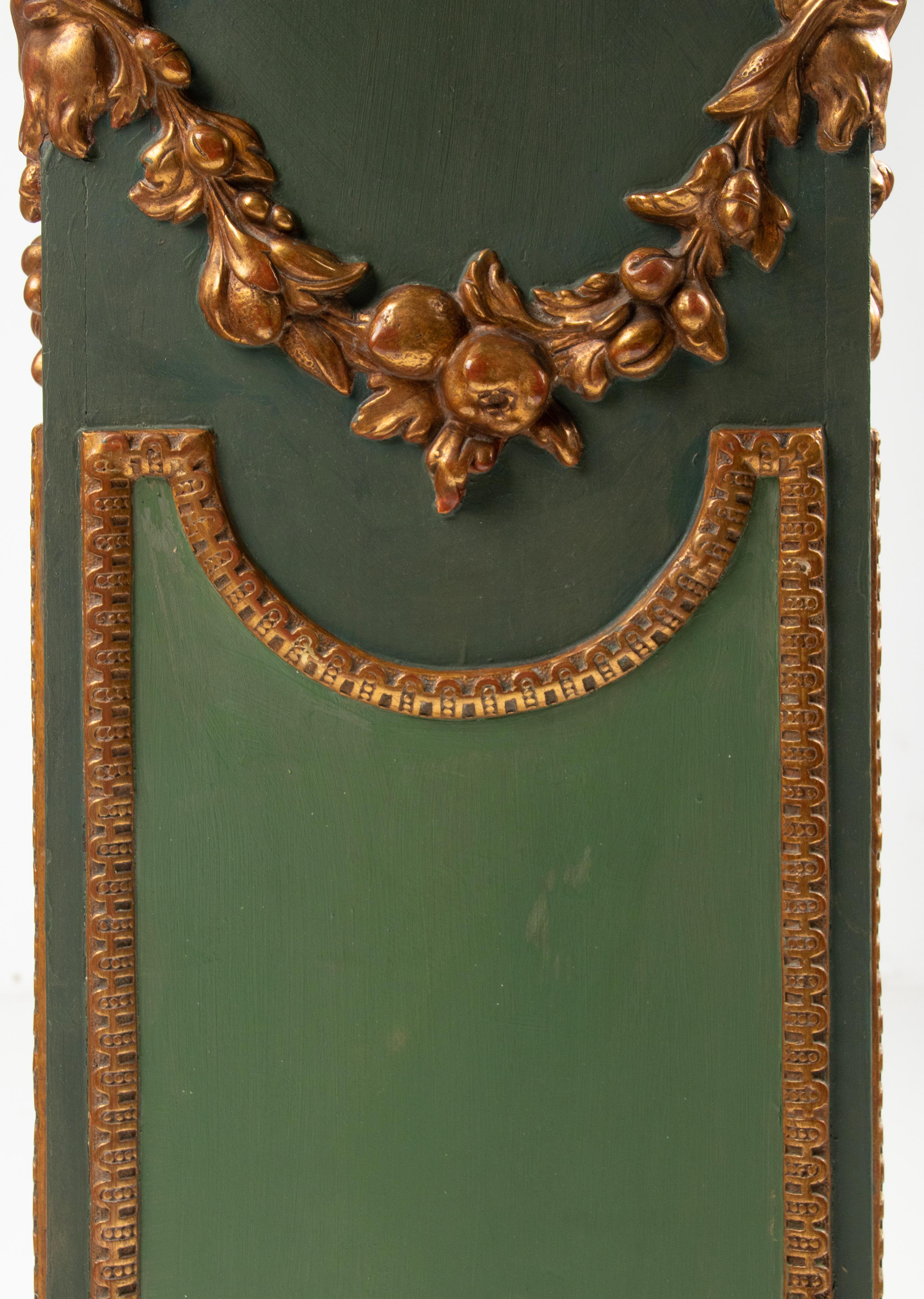 The Pedestal / Vasenständer im Renaissance-Stil des späten 19. im Angebot 11