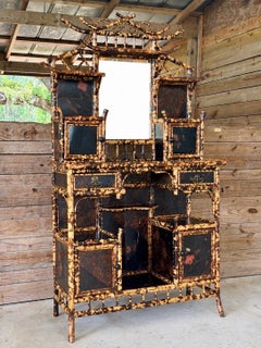 Ende des 19. Jahrhunderts restauriert Aesthetic Movement Schildkröte Bamboo Japanned Cabinet