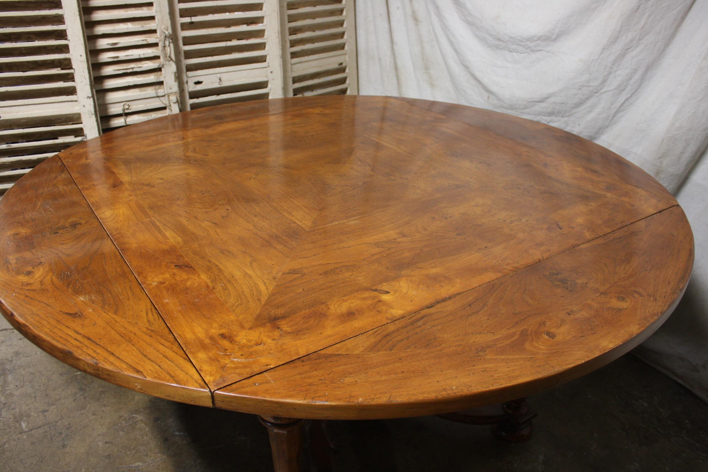 Late 19th Century Rond & Square Table In Good Condition In Stockbridge, GA