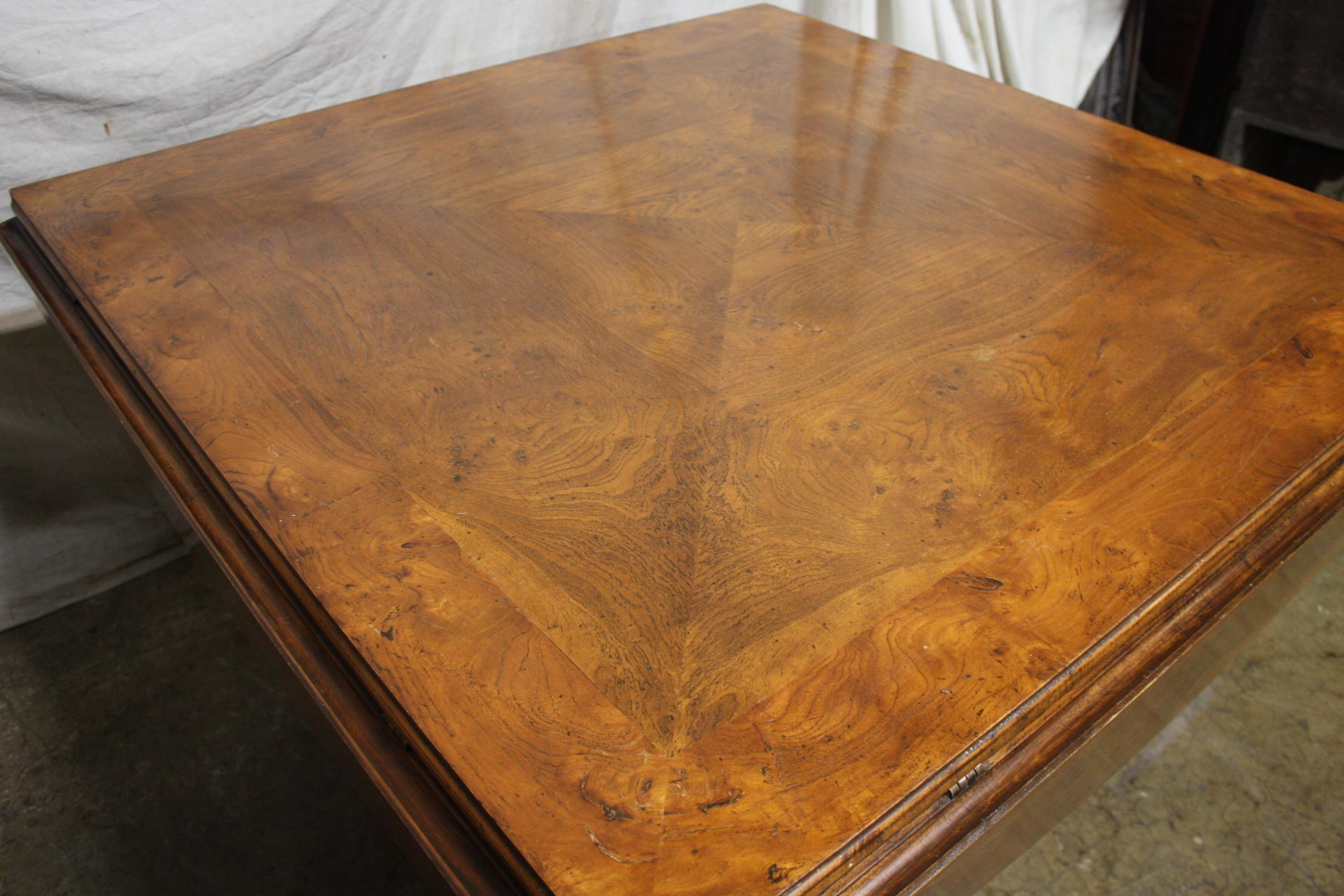 Late 19th Century Rond & Square Table 2