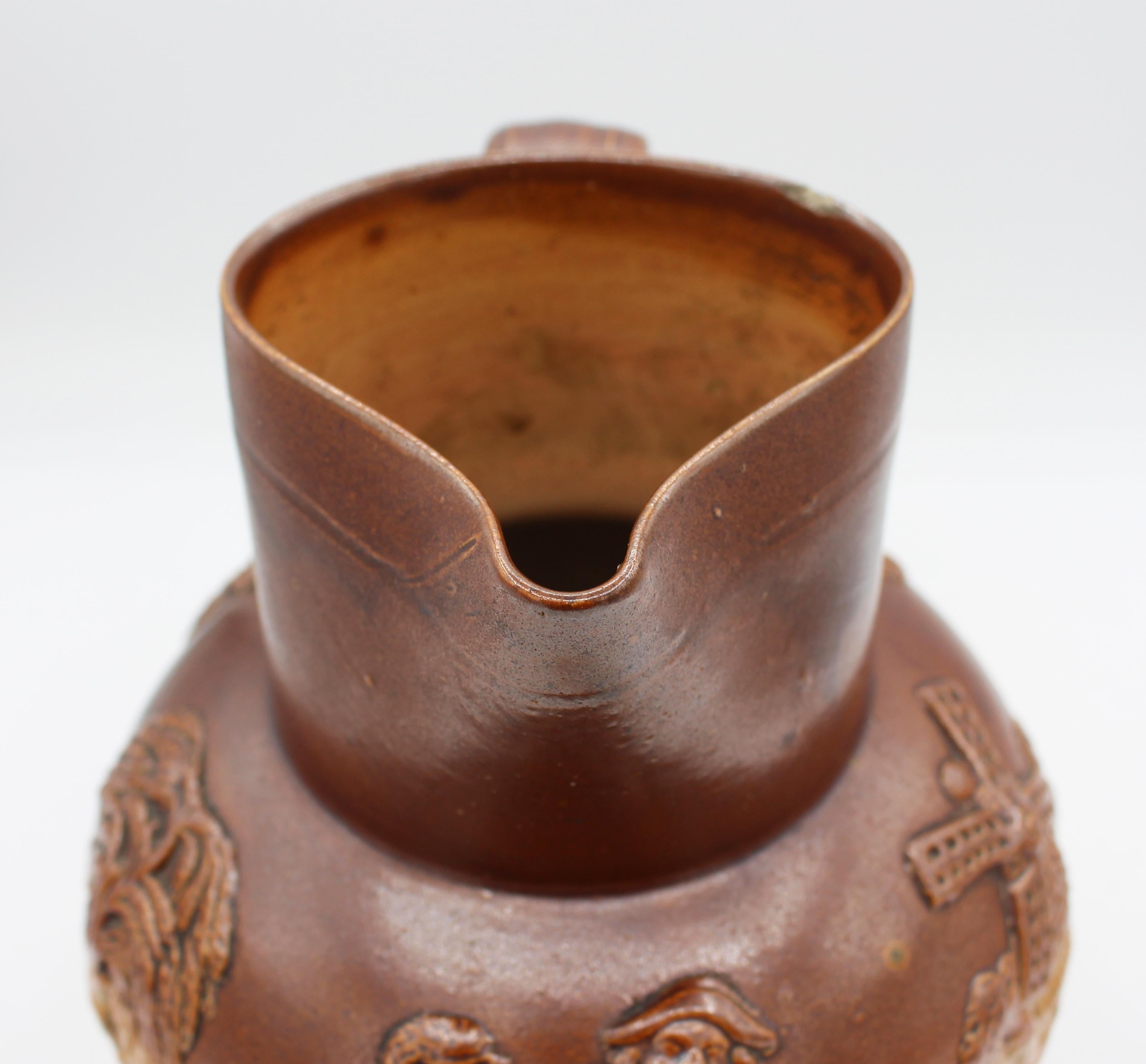 Late 19th Century Royal Doulton, Lambeth, London Stoneware Jug im Angebot 4