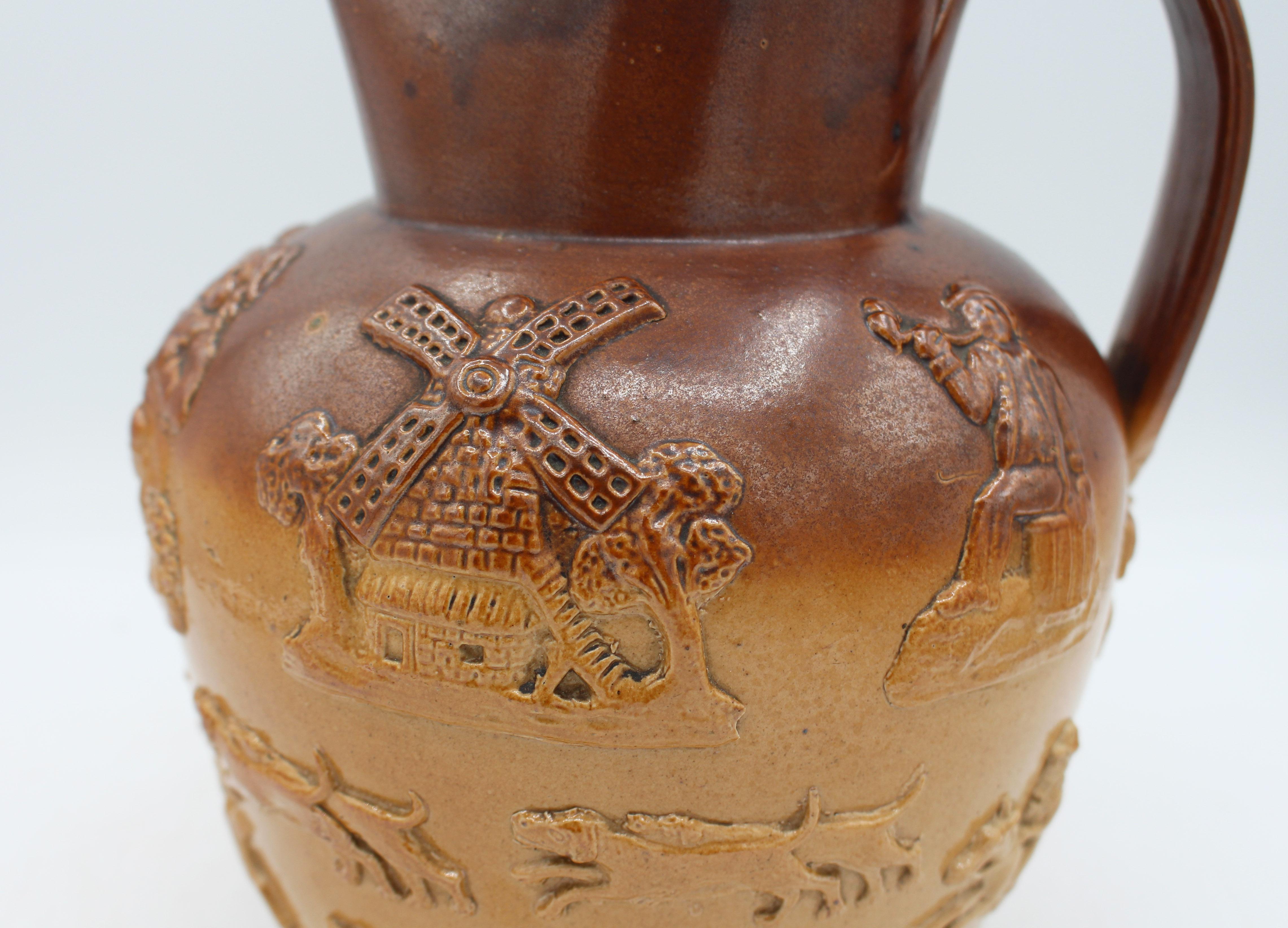 Late 19th Century Royal Doulton, Lambeth, London Stoneware Jug (Geformt) im Angebot