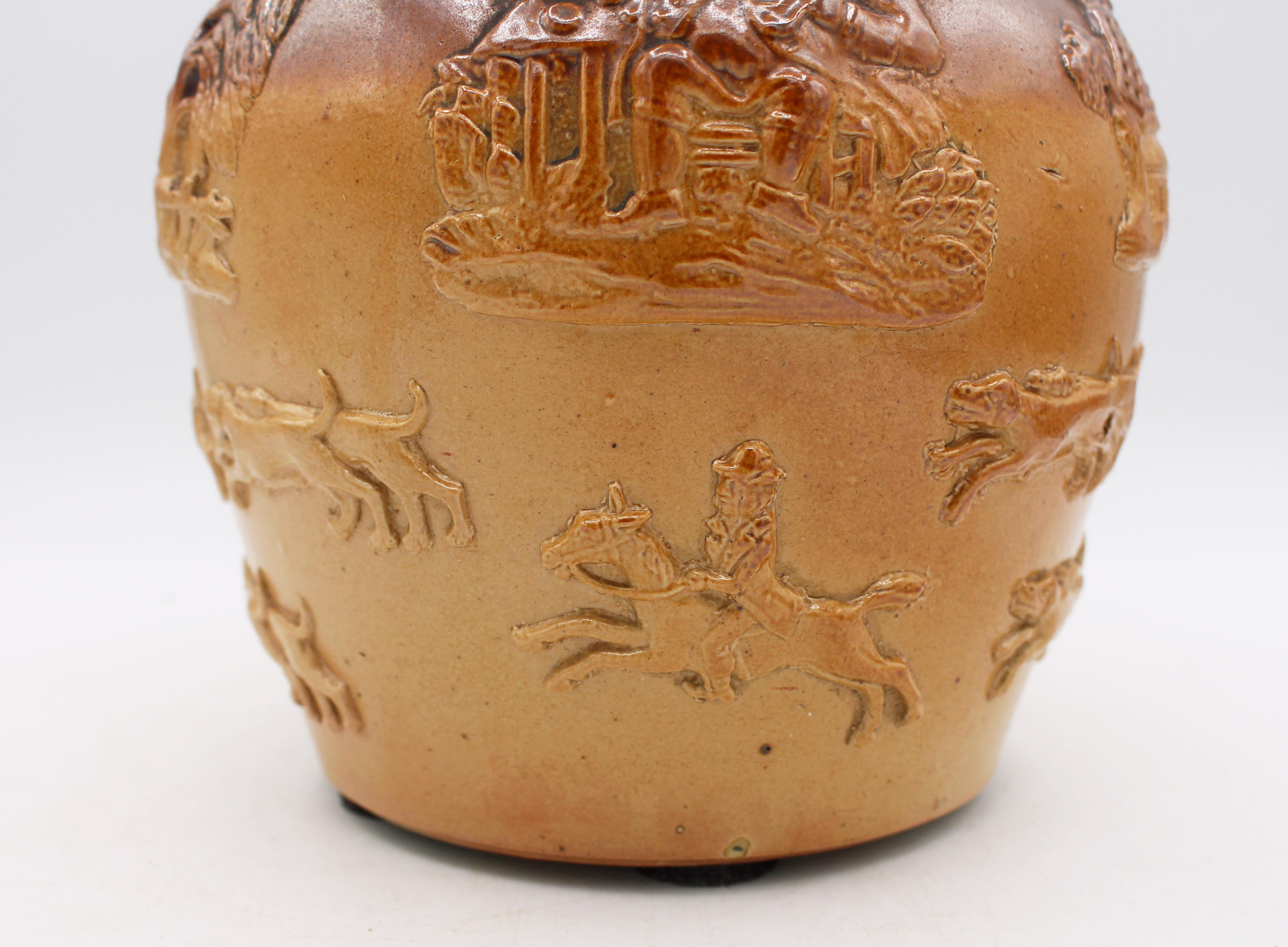 Late 19th Century Royal Doulton, Lambeth, London Stoneware Jug (Steingut) im Angebot