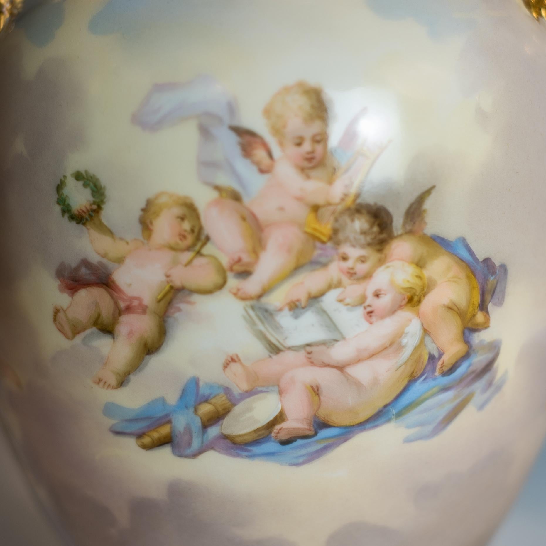 XIXe siècle Vase en porcelaine Royal Vienna de la fin du 19ème siècle en vente