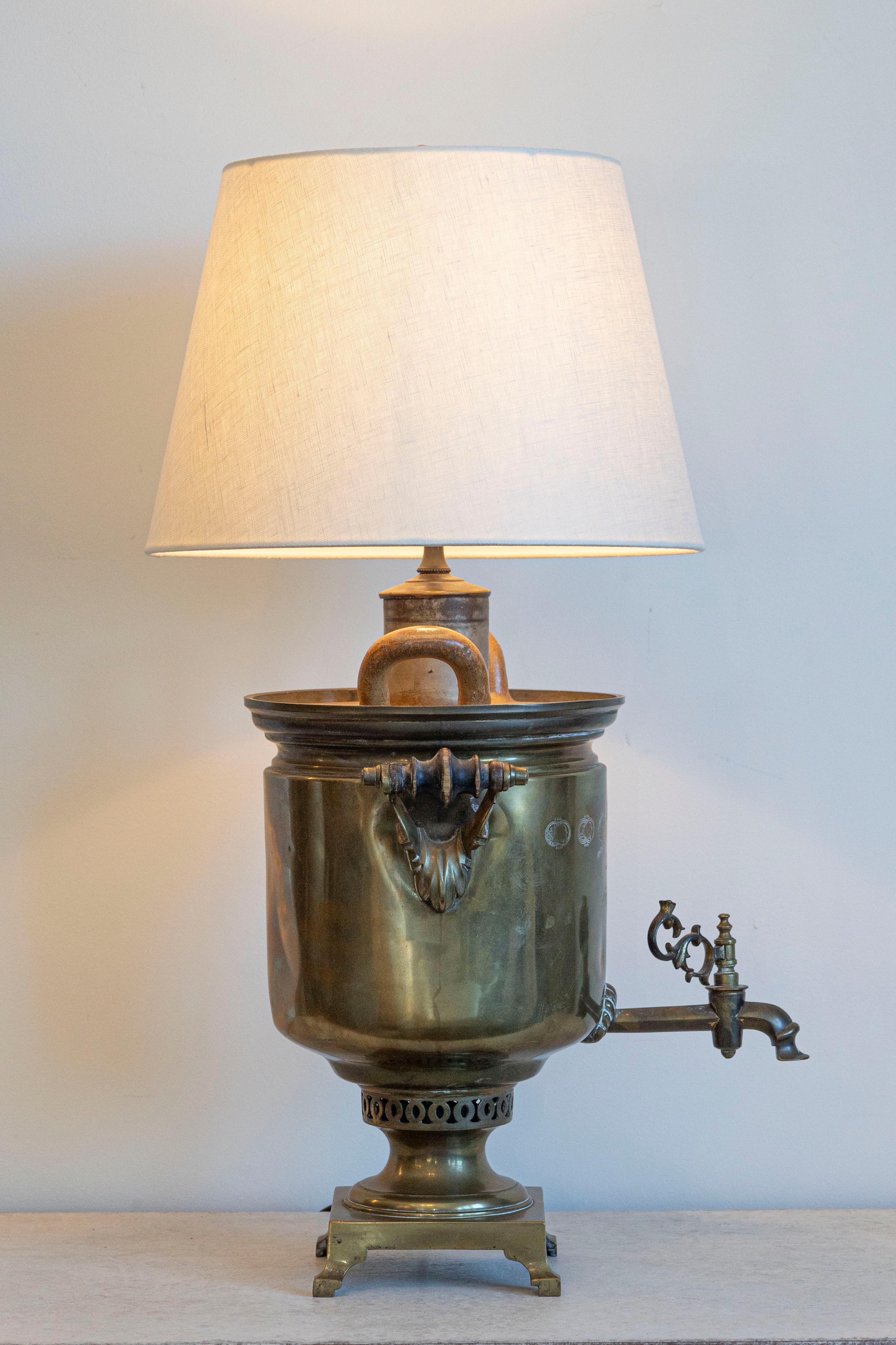 Lampe de samovar russe en laiton de la fin du XIXe siècle en vente 4