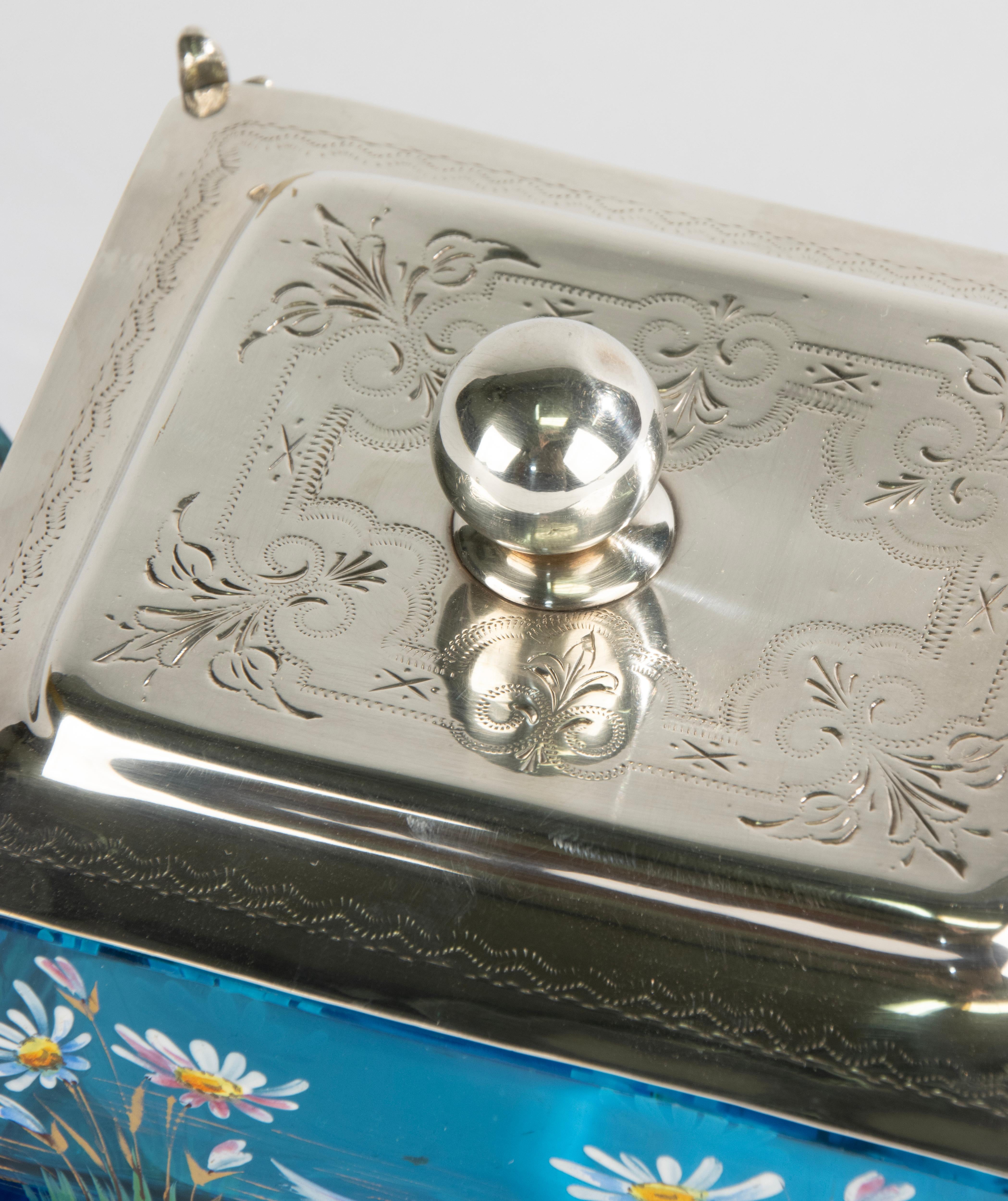 Placcato argento Piatto da portata per sardine della fine del XIX secolo - Vetro dipinto a mano e placcato in argento in vendita