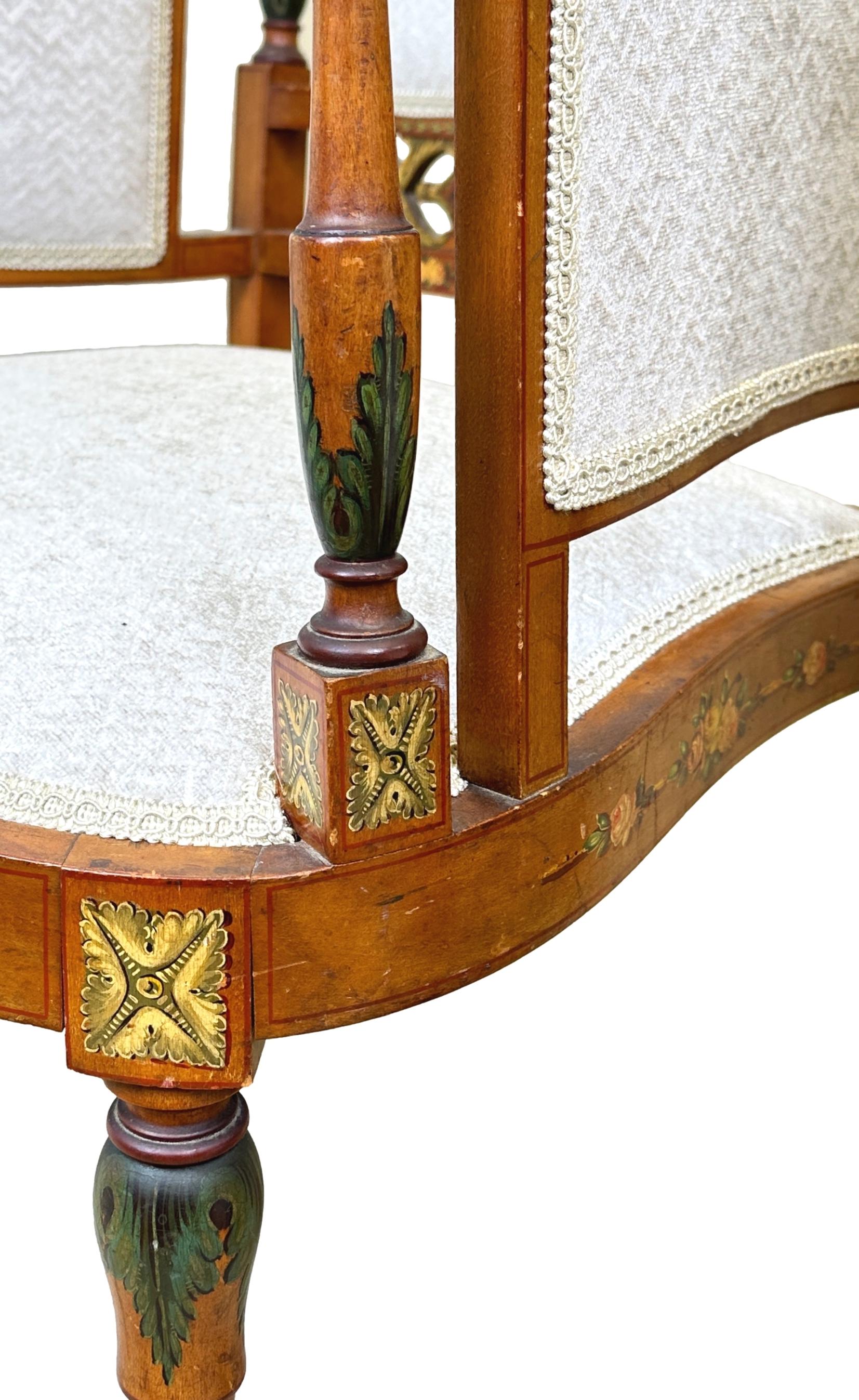 Suite de salon édouardienne en bois satiné de la fin du XIXe siècle en vente 7