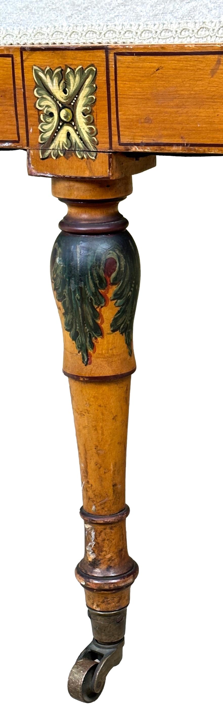 Suite de salon édouardienne en bois satiné de la fin du XIXe siècle en vente 13