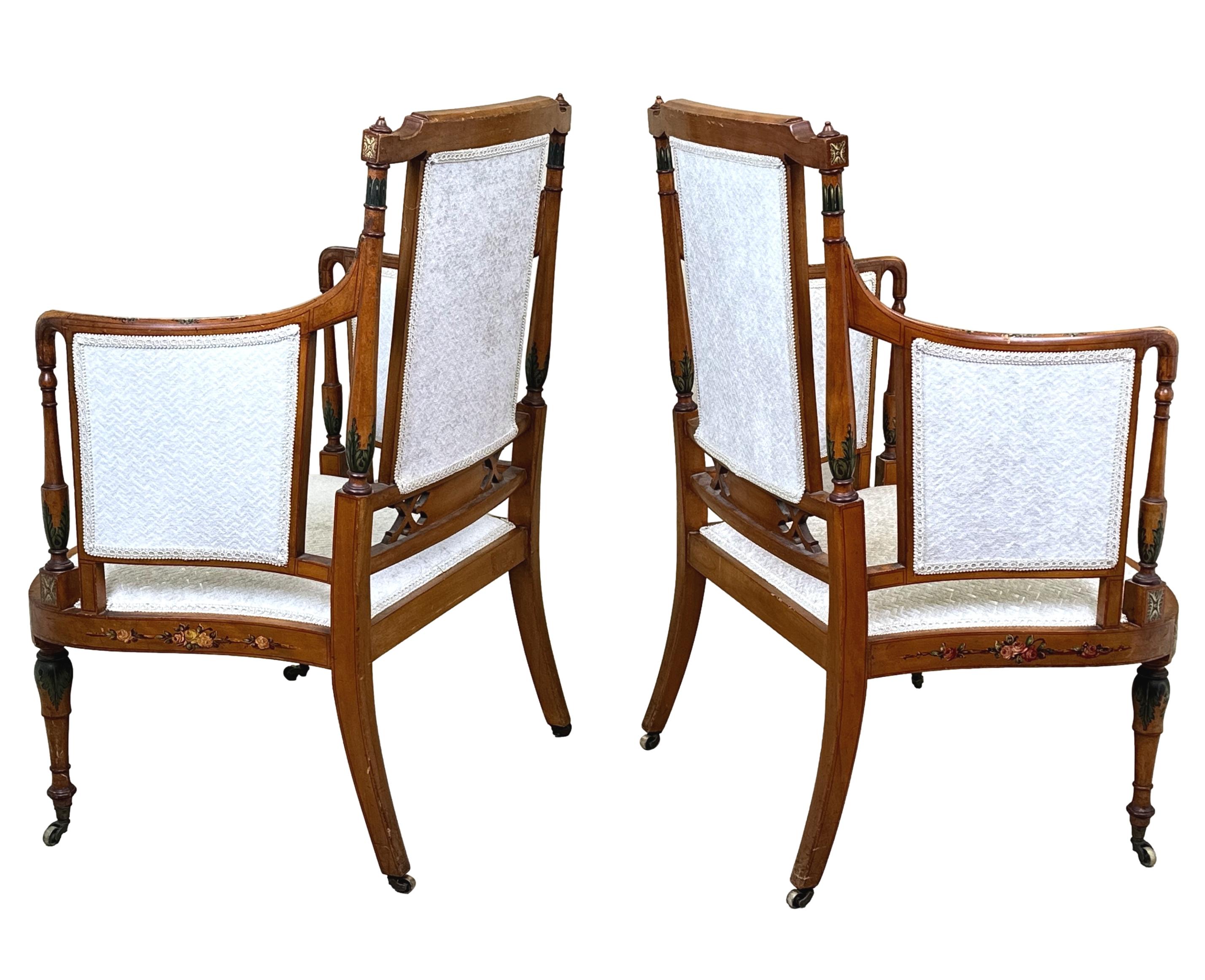 Suite de salon édouardienne en bois satiné de la fin du XIXe siècle en vente 3
