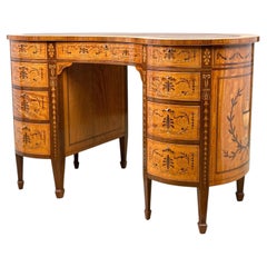 Bureau en forme de rein en bois satiné de la fin du 19e siècle par Edwards & Roberts