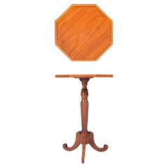 Table d'appoint octogonale en bois satiné de la fin du XIXe siècle