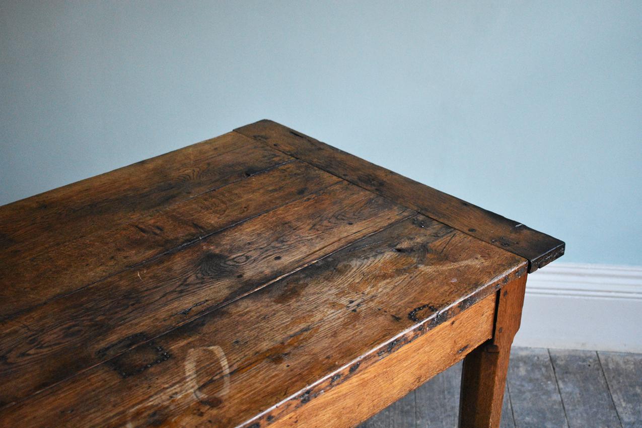 Late 19th Century Scandinavian Dining Table In Good Condition In London, GB