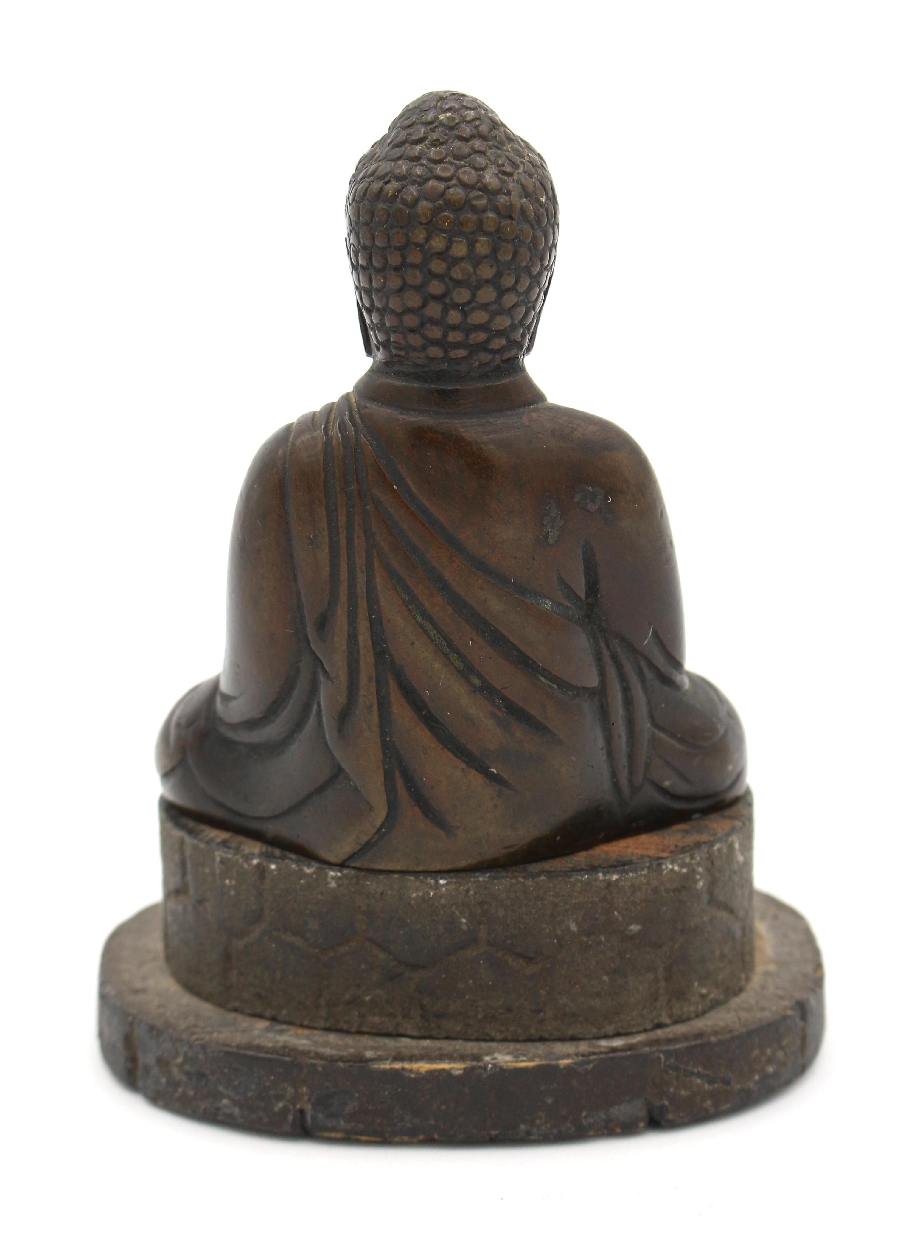 Chinese Late 19th Century Seated Bronze Meditation Buddha, Qing Dynasty For Sale