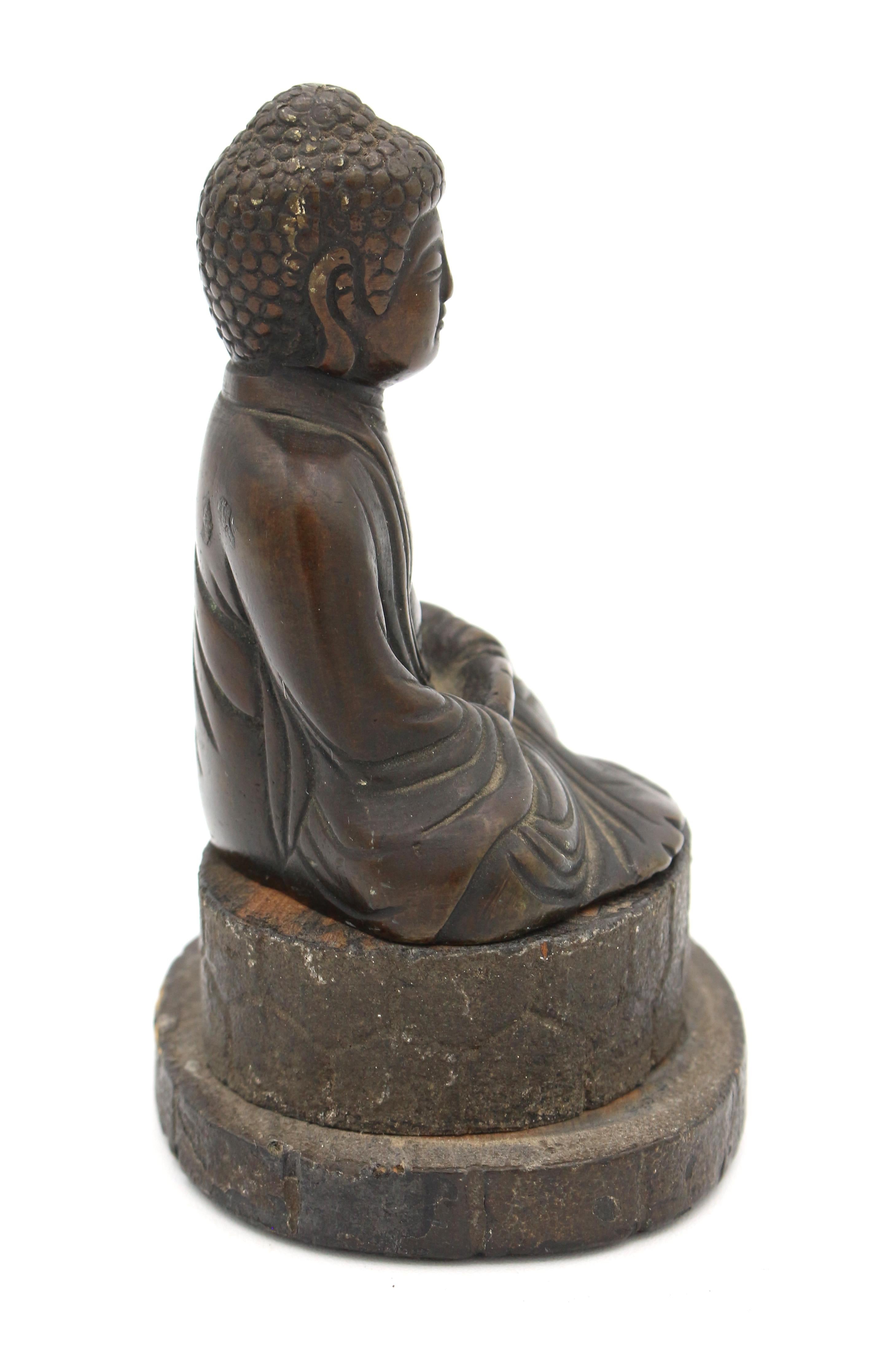 Late 19th Century Seated Bronze Meditation Buddha, Qing Dynasty In Good Condition For Sale In Chapel Hill, NC