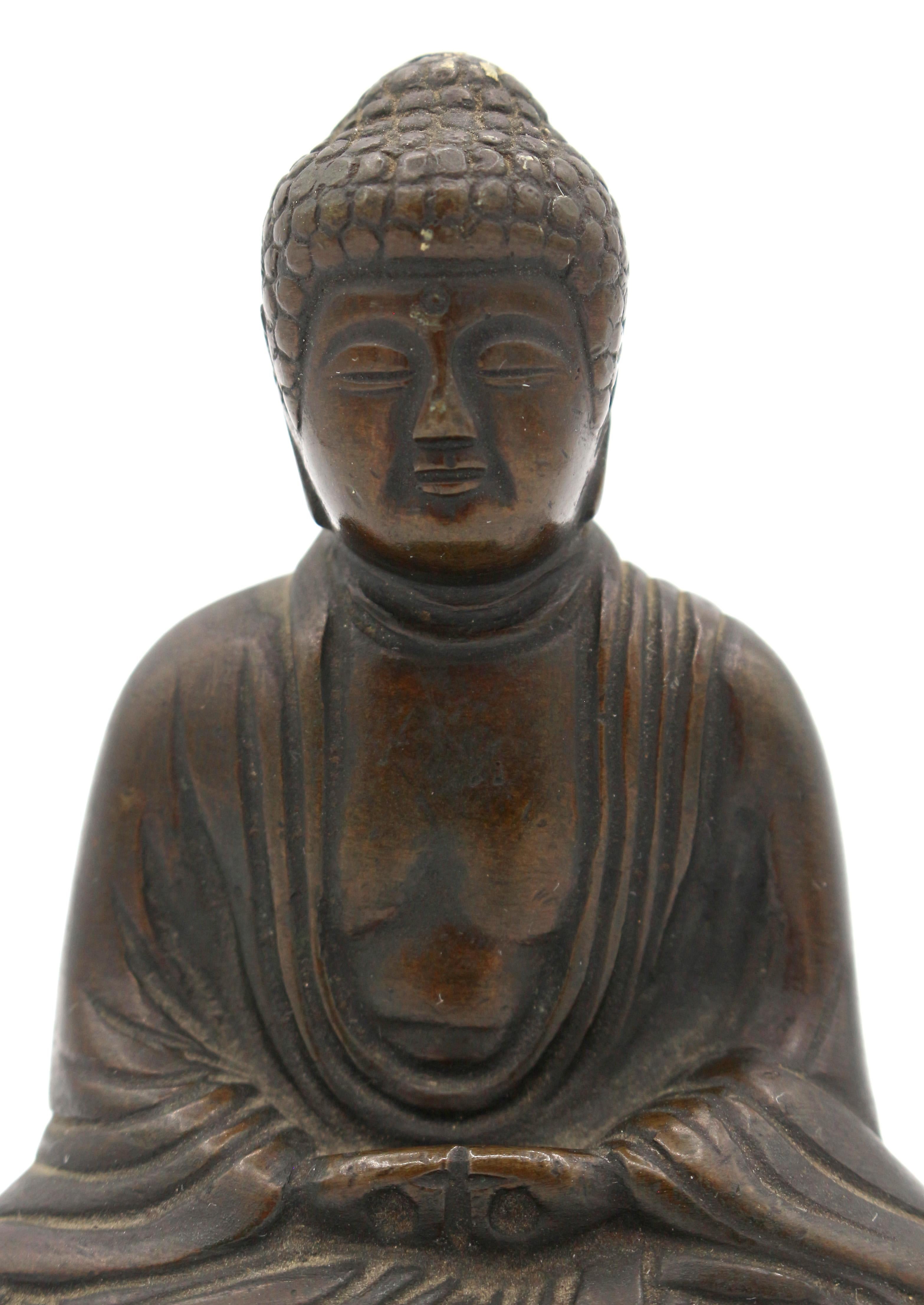 Late 19th Century Seated Bronze Meditation Buddha, Qing Dynasty For Sale 3
