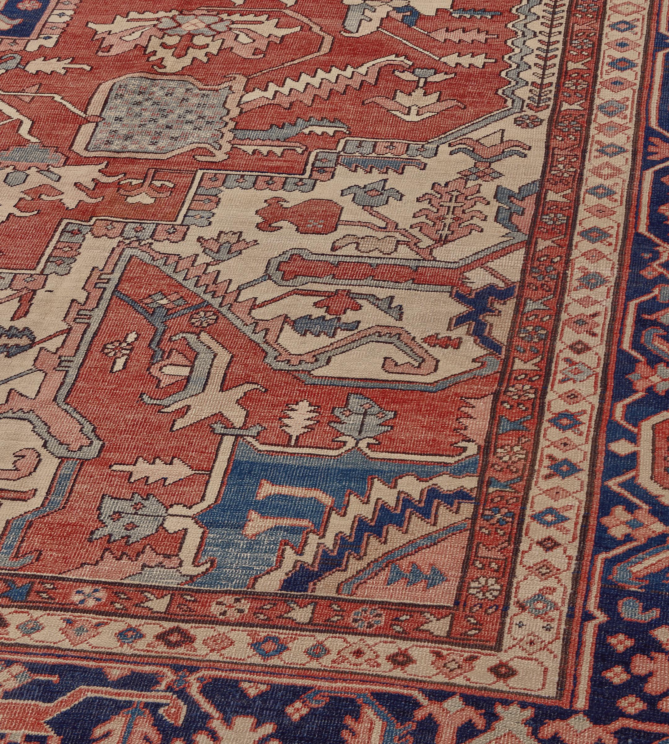 Late 19th Century Serapi Rug from North West Persia In Good Condition For Sale In West Hollywood, CA