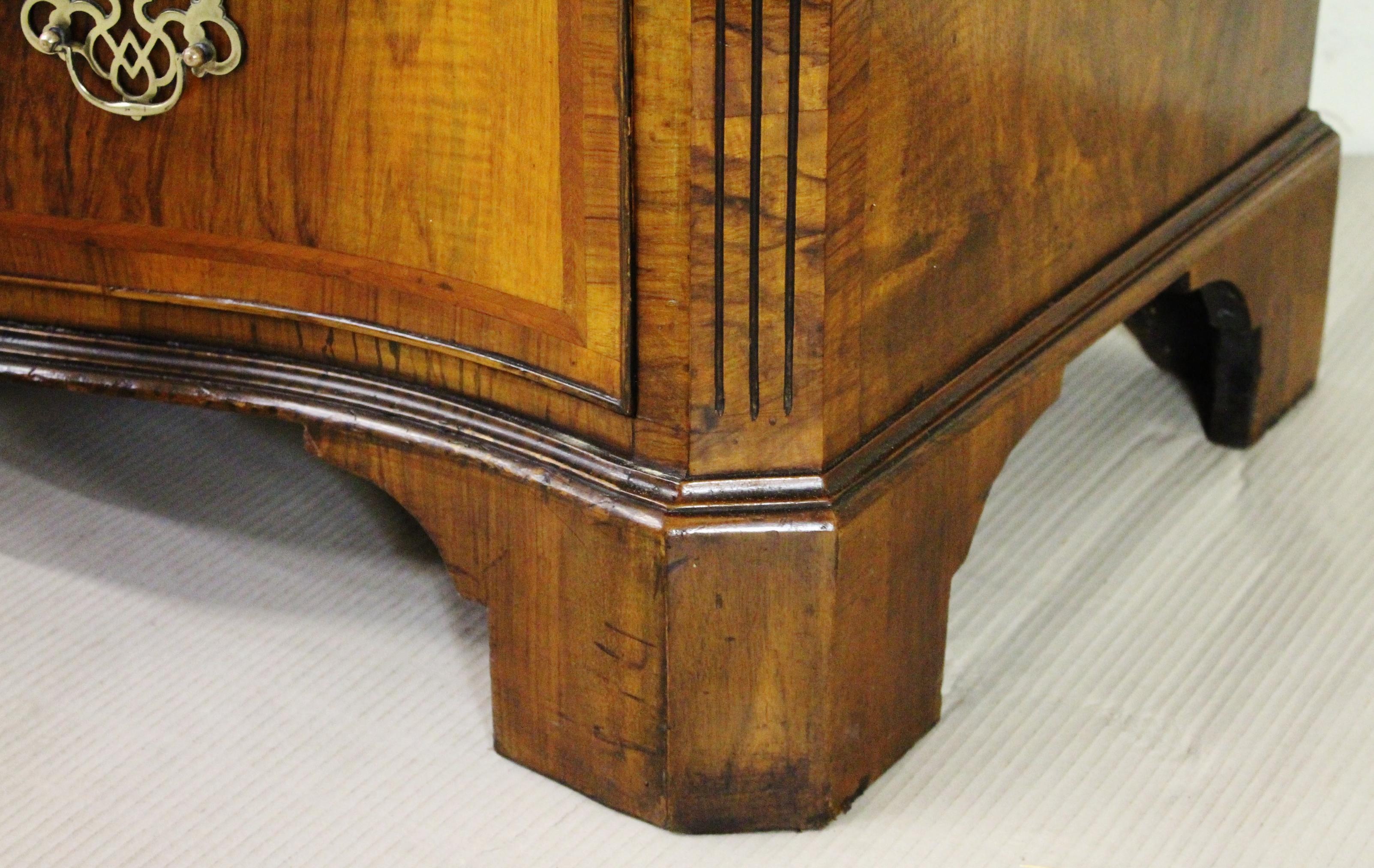 Late 19th Century Serpentine Fronted Burr Walnut Chest on Chest 2
