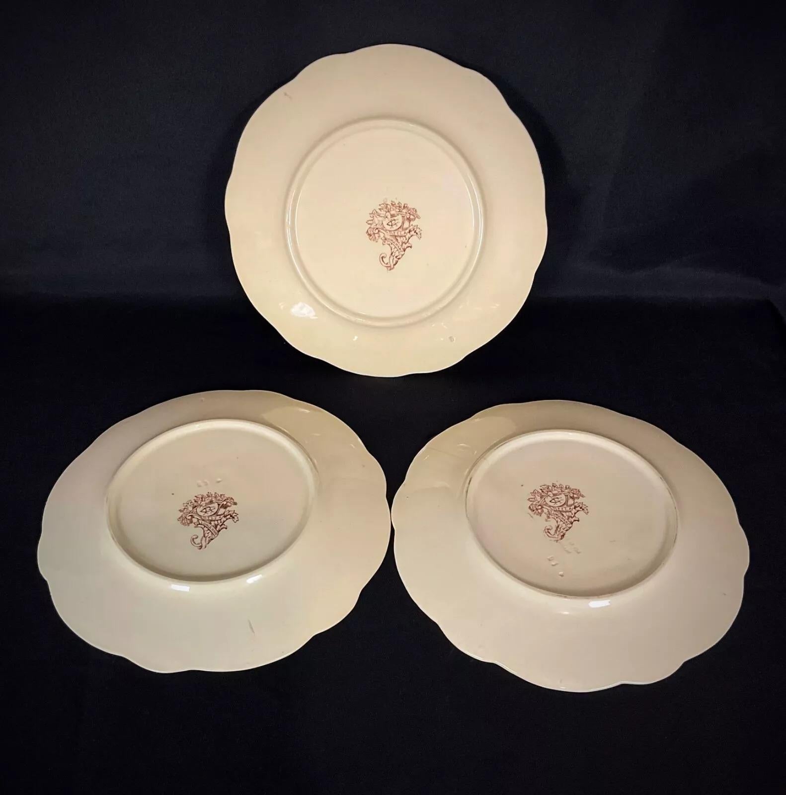 Fin du 19e siècle Ensemble de 6 assiettes plates en pierre de fer Longchamp 