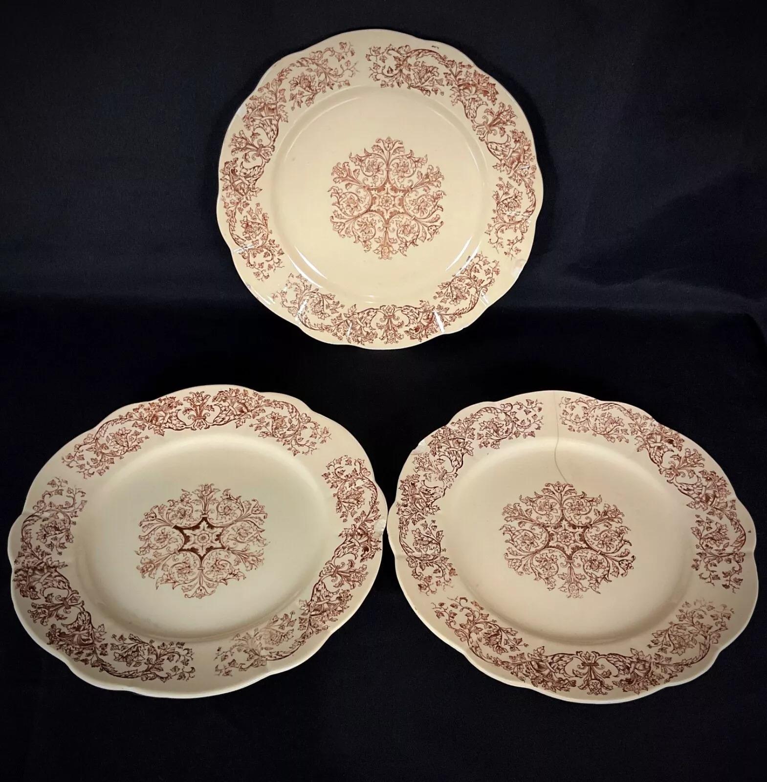 XIXe siècle Fin du 19e siècle Ensemble de 6 assiettes plates en pierre de fer Longchamp 